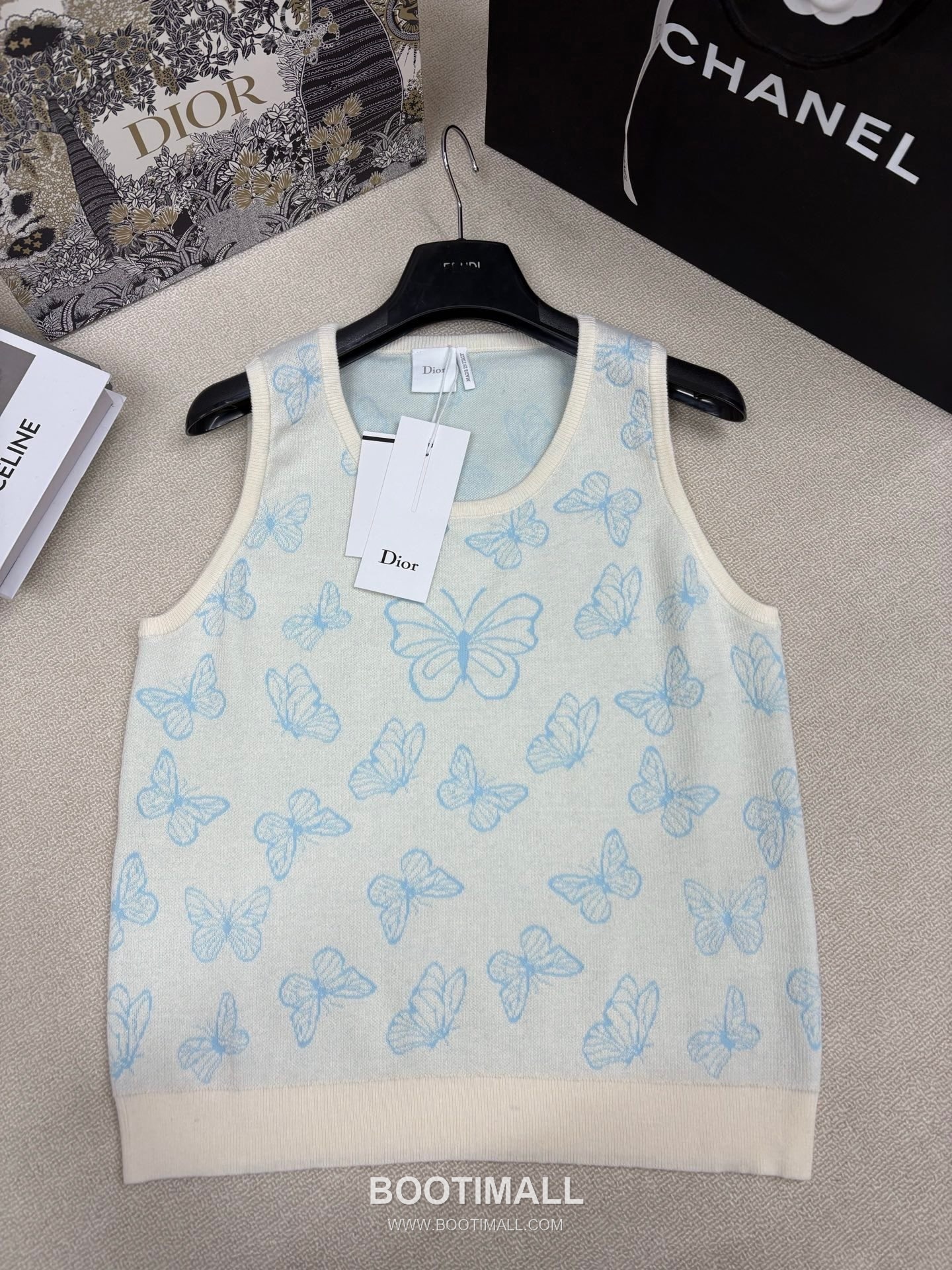 Dior SS26 Butterfly Jacquard Wool Silk Knit Sleeveless Top 디올 버터플라이 자카드 울 실크 니트 슬리브리스 탑 5