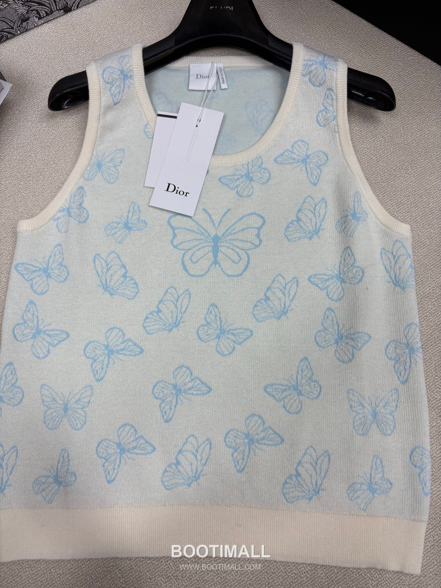 Dior SS26 Butterfly Jacquard Wool Silk Knit Sleeveless Top 디올 버터플라이 자카드 울 실크 니트 슬리브리스 탑 7