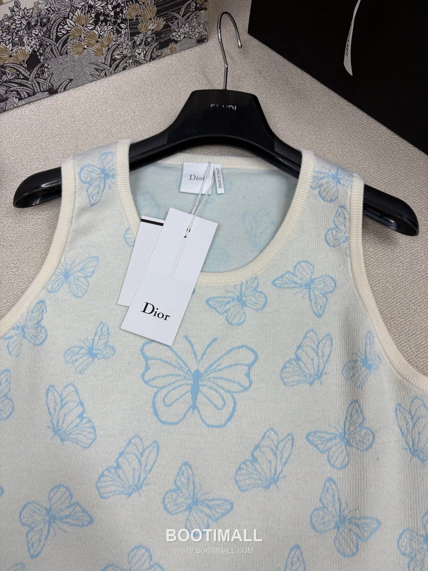 Dior SS26 Butterfly Jacquard Wool Silk Knit Sleeveless Top 디올 버터플라이 자카드 울 실크 니트 슬리브리스 탑 8