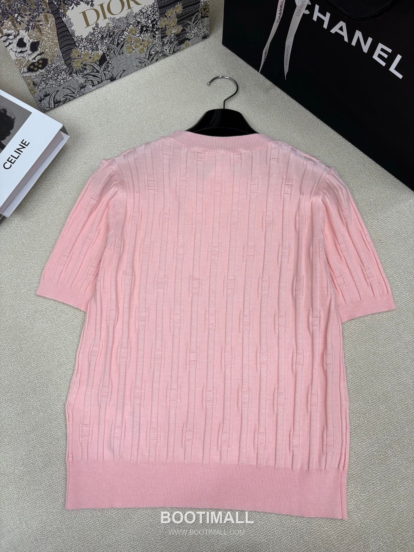 Celine SS26 Vertical Rib Geometric Jacquard Silk Blend Knit Short Sleeve T-Shirt 셀린느 버티컬 립 지오메트릭 자카드 실크 블렌드 니트 반팔 티셔츠 11