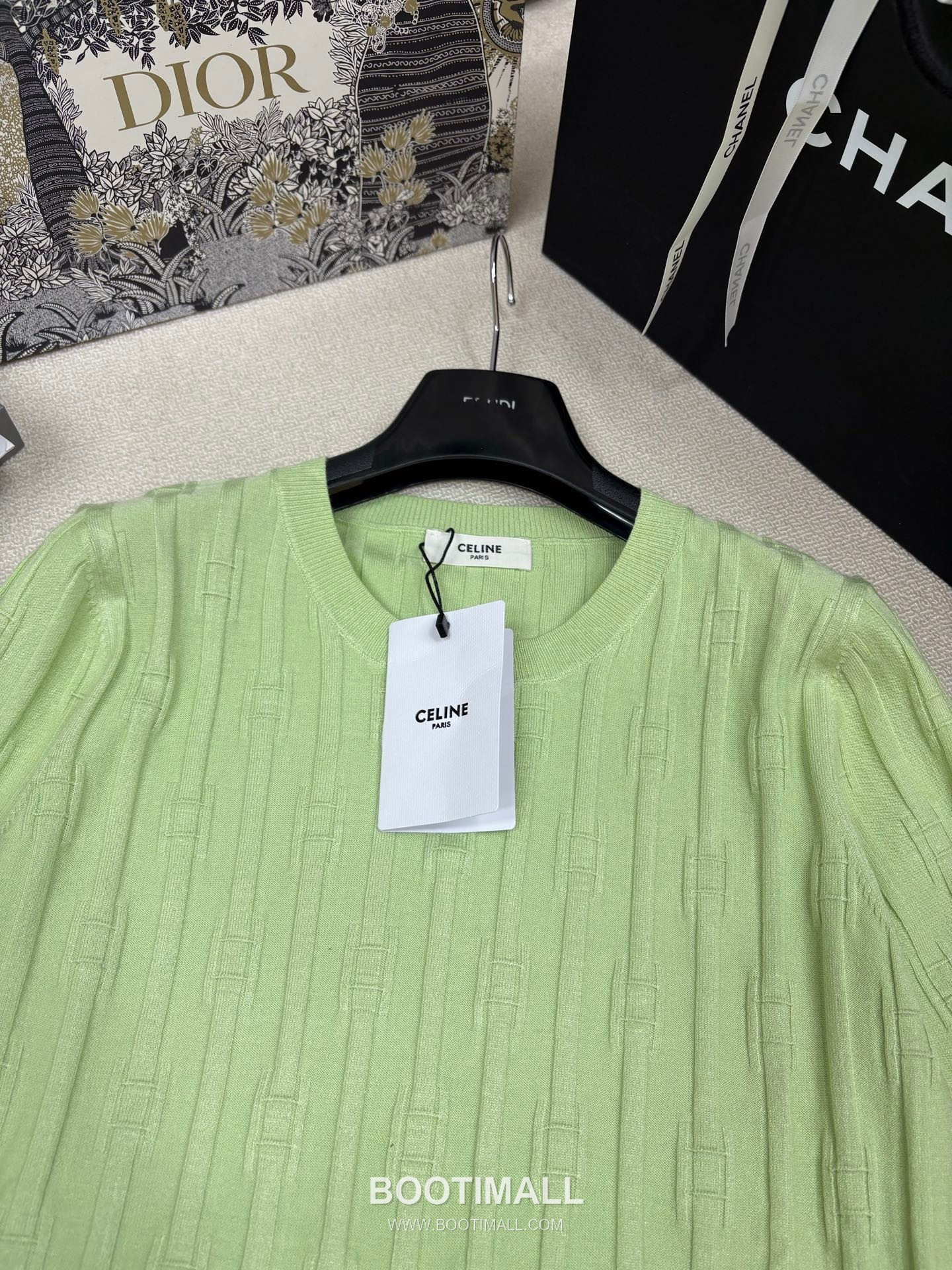 Celine SS26 Vertical Rib Geometric Jacquard Silk Blend Knit Short Sleeve T-Shirt 셀린느 버티컬 립 지오메트릭 자카드 실크 블렌드 니트 반팔 티셔츠 7