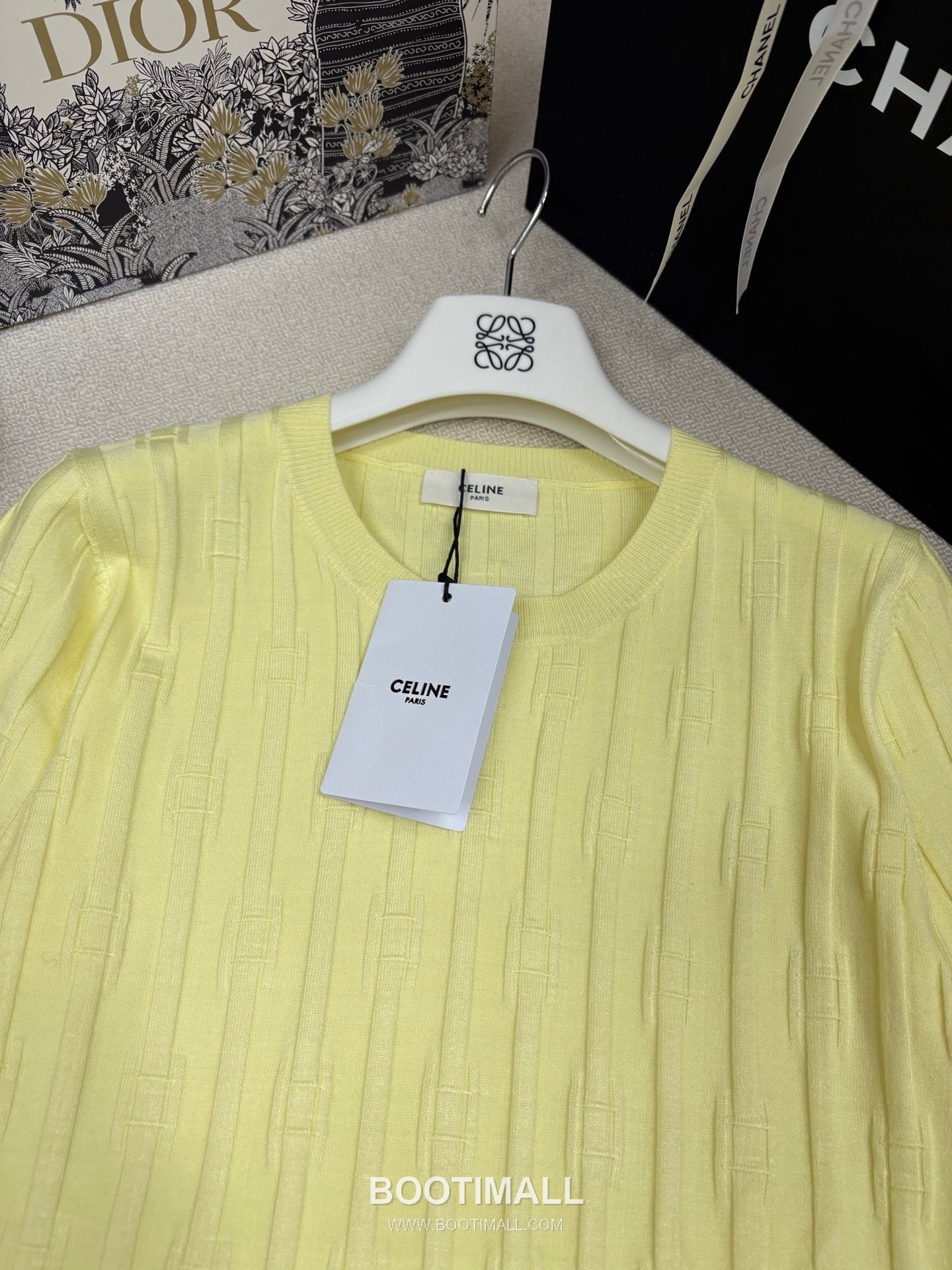 Celine SS26 Vertical Rib Geometric Jacquard Silk Blend Knit Short Sleeve T-Shirt 셀린느 버티컬 립 지오메트릭 자카드 실크 블렌드 니트 반팔 티셔츠 8