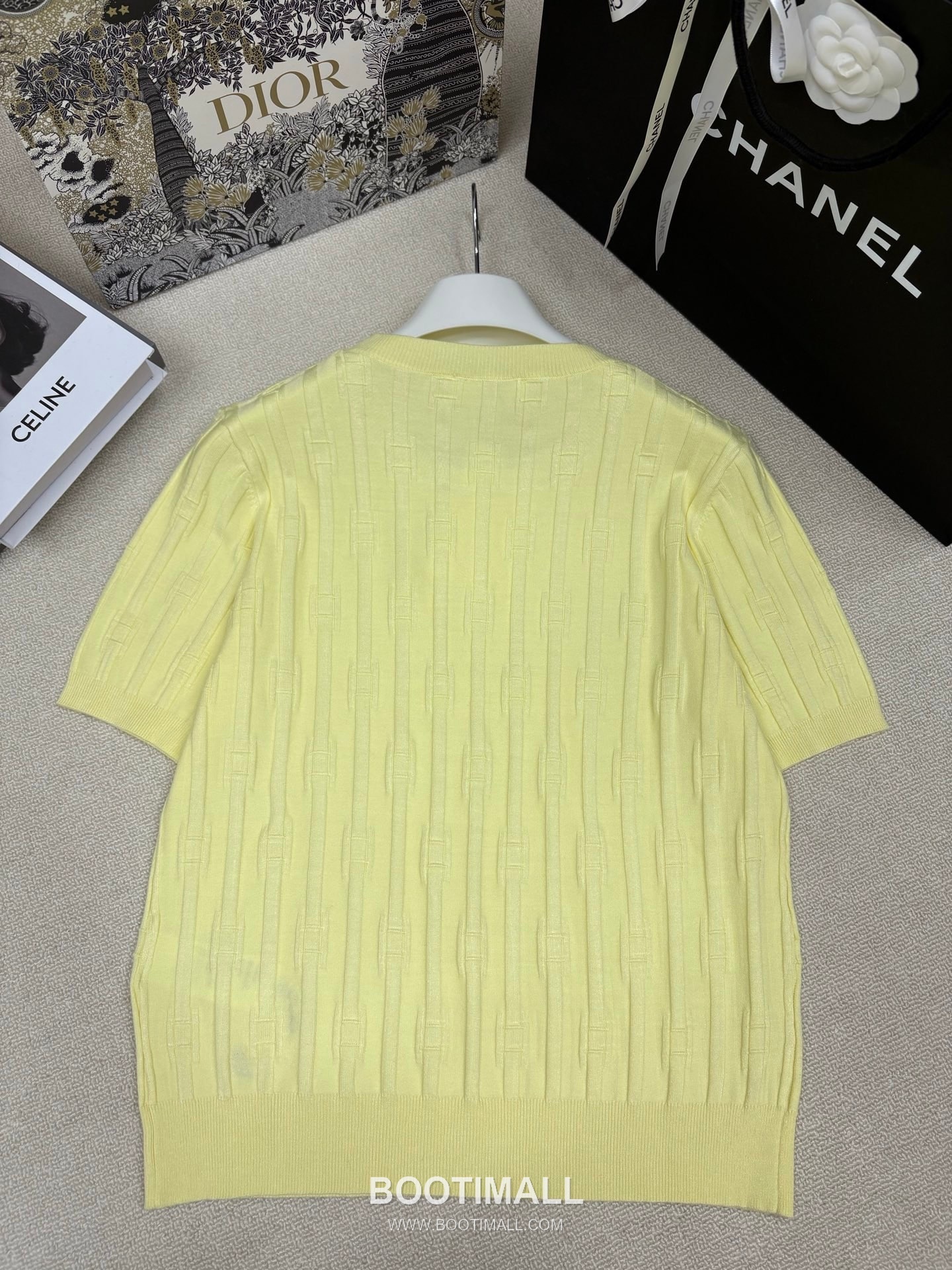 Celine SS26 Vertical Rib Geometric Jacquard Silk Blend Knit Short Sleeve T-Shirt 셀린느 버티컬 립 지오메트릭 자카드 실크 블렌드 니트 반팔 티셔츠 10