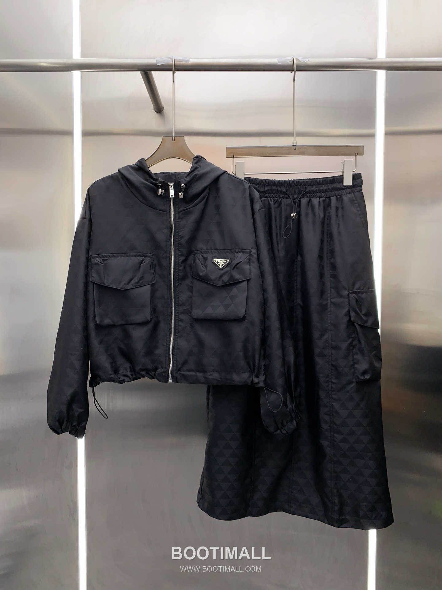 Prada SS26 Re-Nylon Hooded Jacket & Skirt Set 프라다 리나일론 후드 재킷 앤 스커트 세트 10