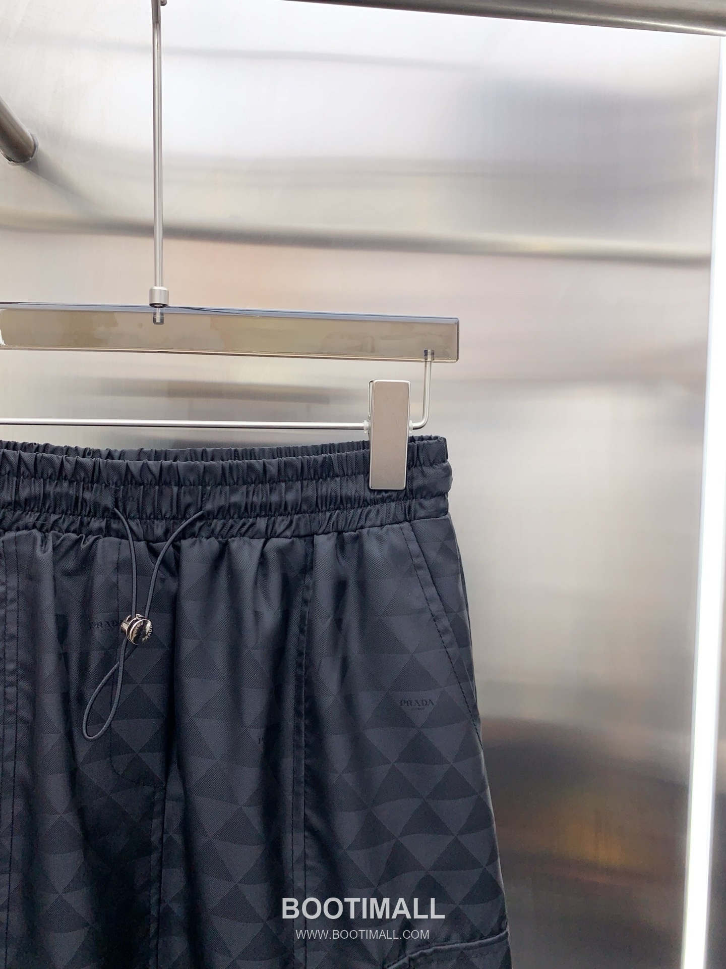 Prada SS26 Re-Nylon Hooded Jacket & Skirt Set 프라다 리나일론 후드 재킷 앤 스커트 세트 16