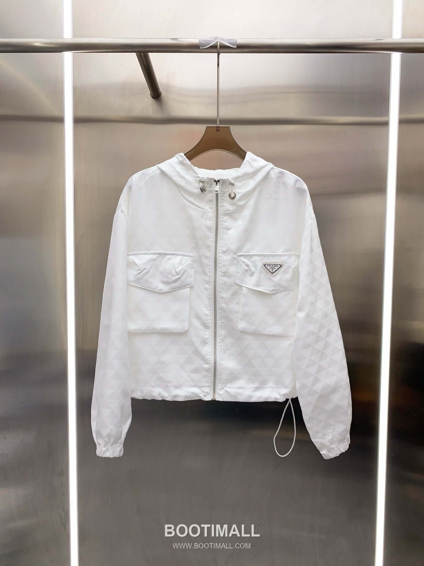 Prada SS26 Re-Nylon Hooded Jacket & Skirt Set 프라다 리나일론 후드 재킷 앤 스커트 세트 7