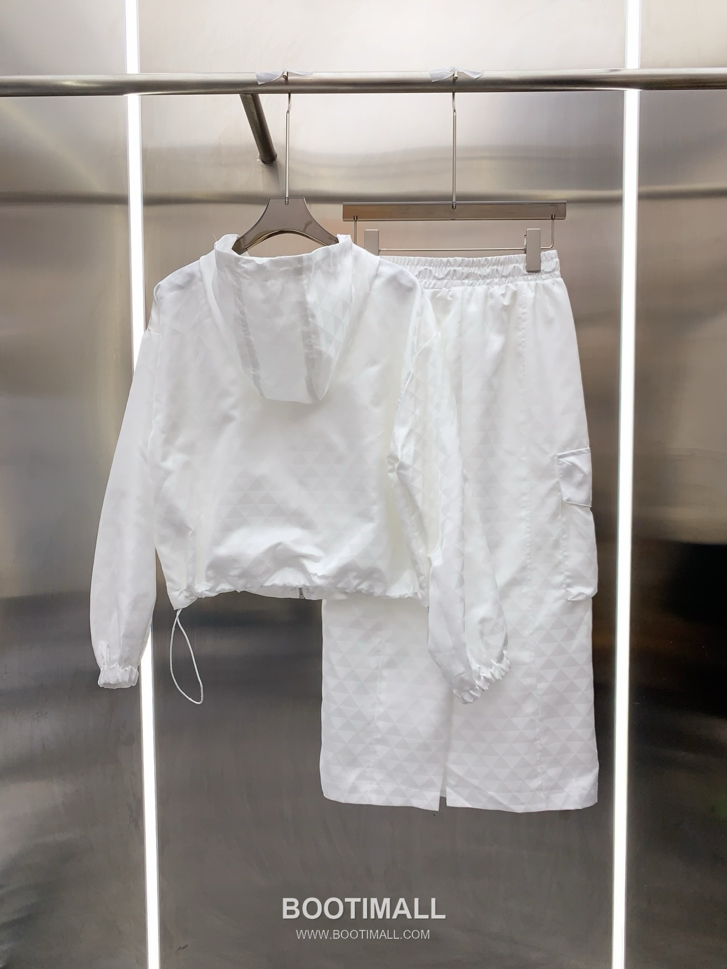 Prada SS26 Re-Nylon Hooded Jacket & Skirt Set 프라다 리나일론 후드 재킷 앤 스커트 세트 14