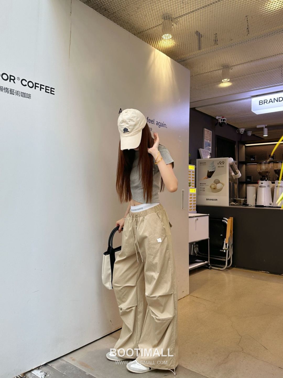 Alexander Wang SS26 Logo Tape Cargo Drawstring Pants 알렉산더왕 로고 테이프 카고 드로우스트링 팬츠 3