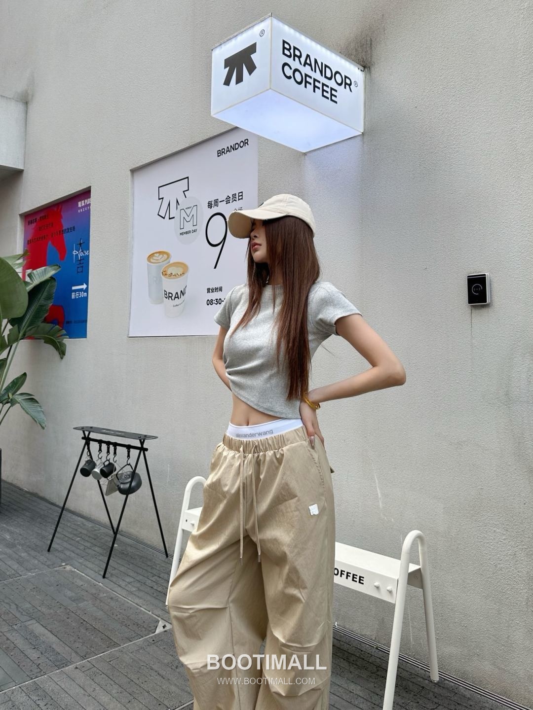 Alexander Wang SS26 Logo Tape Cargo Drawstring Pants 알렉산더왕 로고 테이프 카고 드로우스트링 팬츠 4