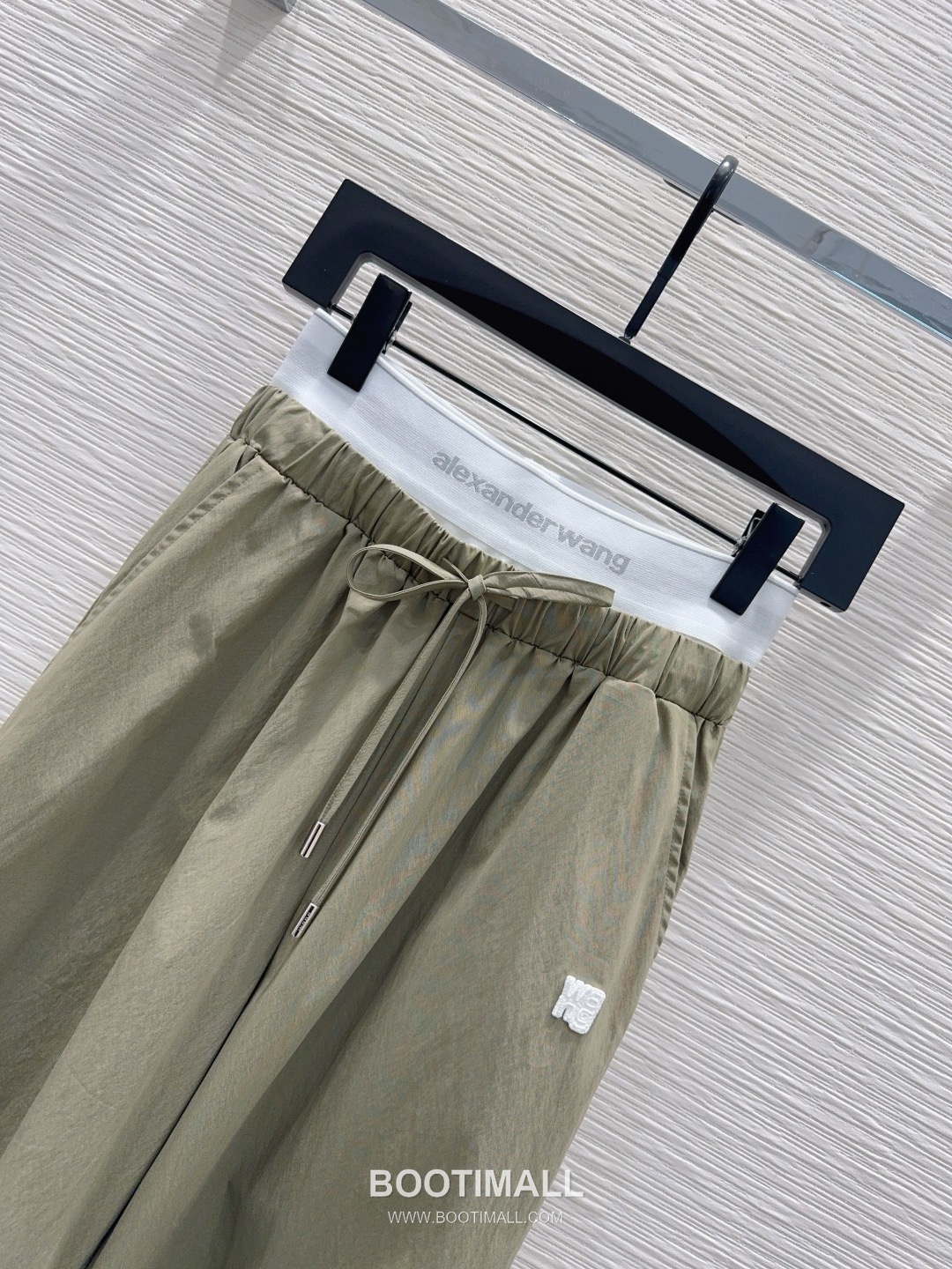 Alexander Wang SS26 Logo Tape Cargo Drawstring Pants 알렉산더왕 로고 테이프 카고 드로우스트링 팬츠 11