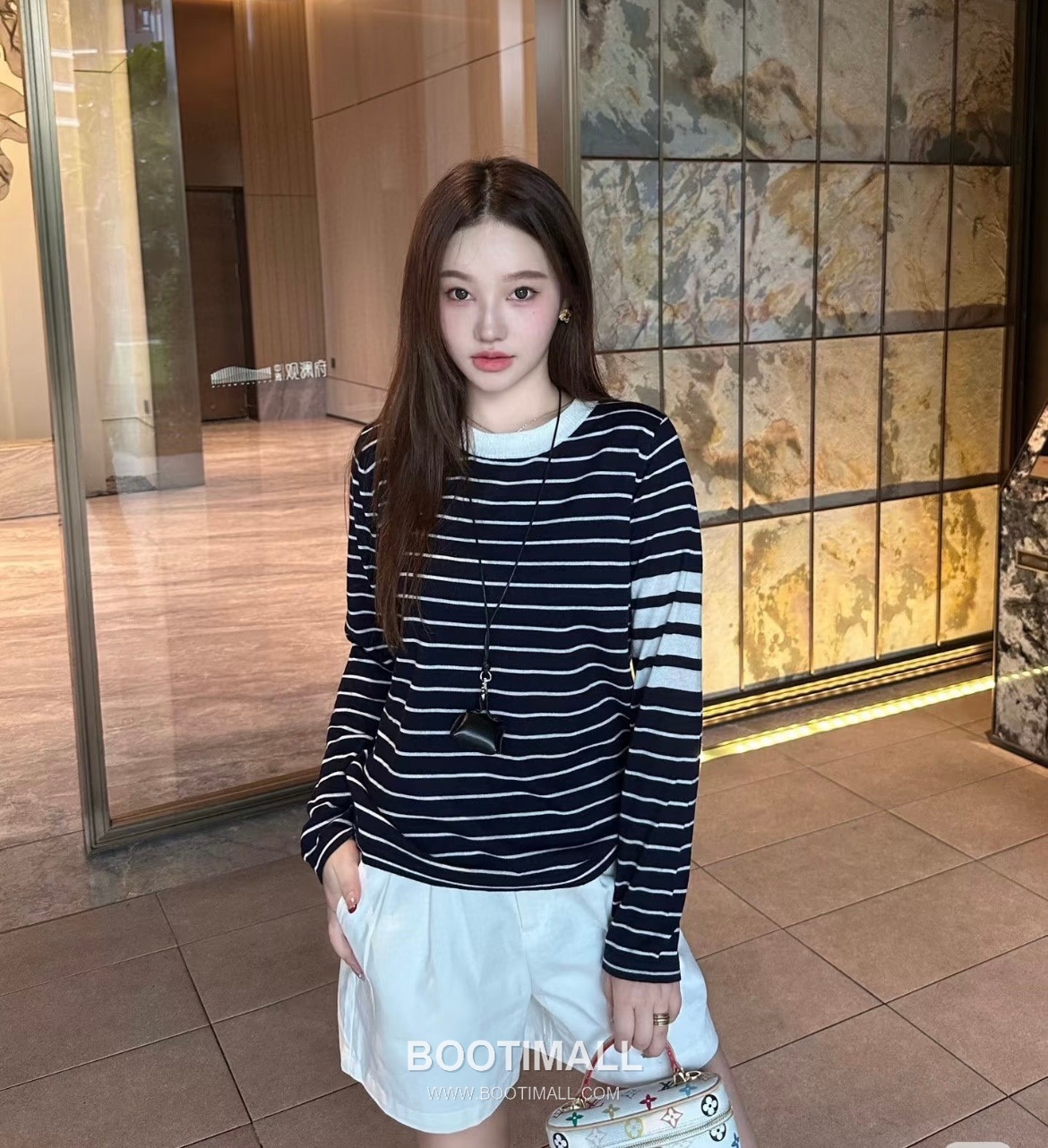 Thom Browne SS26 Four-Bar Stripe Wool Knit Sweater 톰브라운 사선 스트라이프 울 니트 스웨터 2