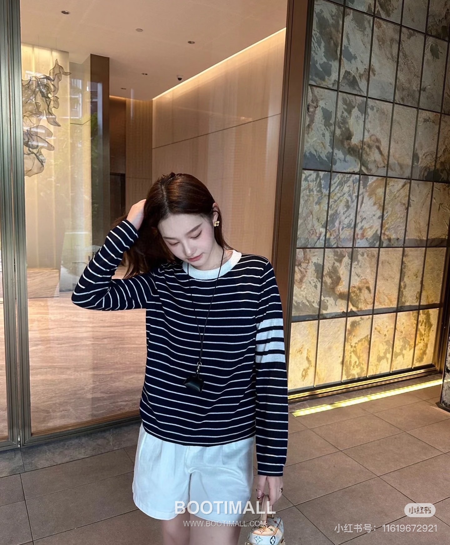 Thom Browne SS26 Four-Bar Stripe Wool Knit Sweater 톰브라운 사선 스트라이프 울 니트 스웨터 3