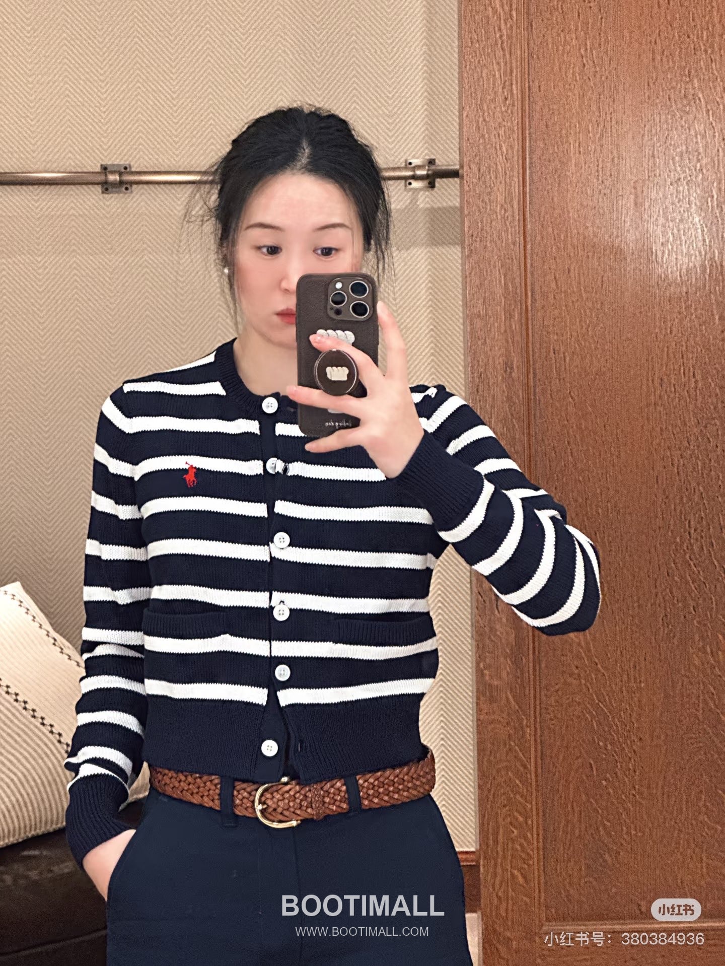 Thom Browne SS26 Four-Bar Stripe Wool Knit Sweater 톰브라운 사선 스트라이프 울 니트 스웨터 3