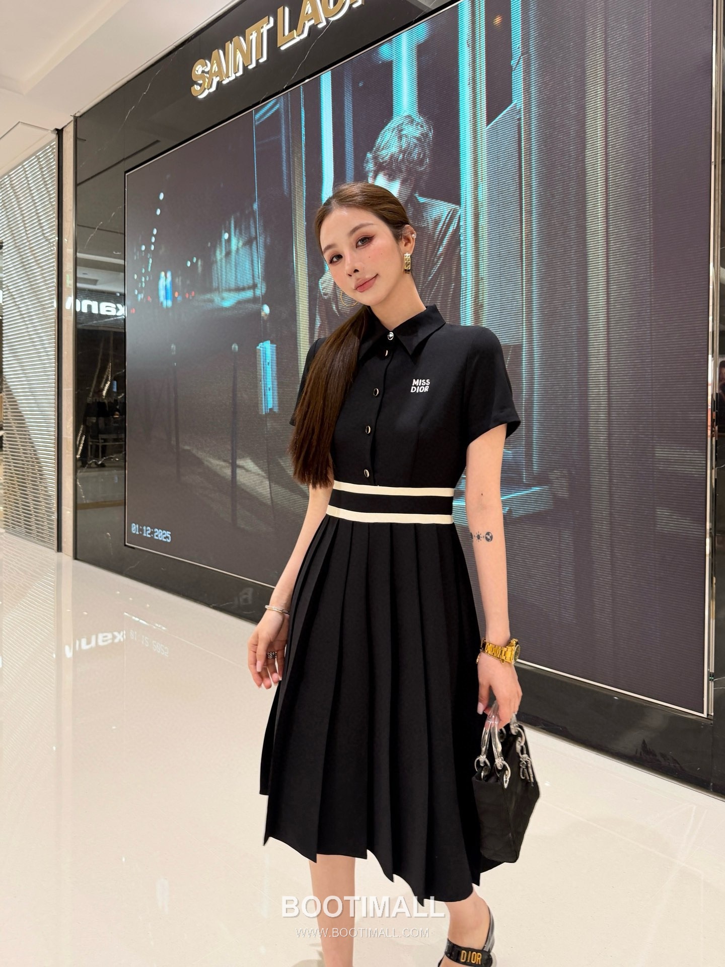 Dior SS26 Miss Dior Collared Short Sleeve Dress 디올 미스 디올 카라 반팔 드레스 4