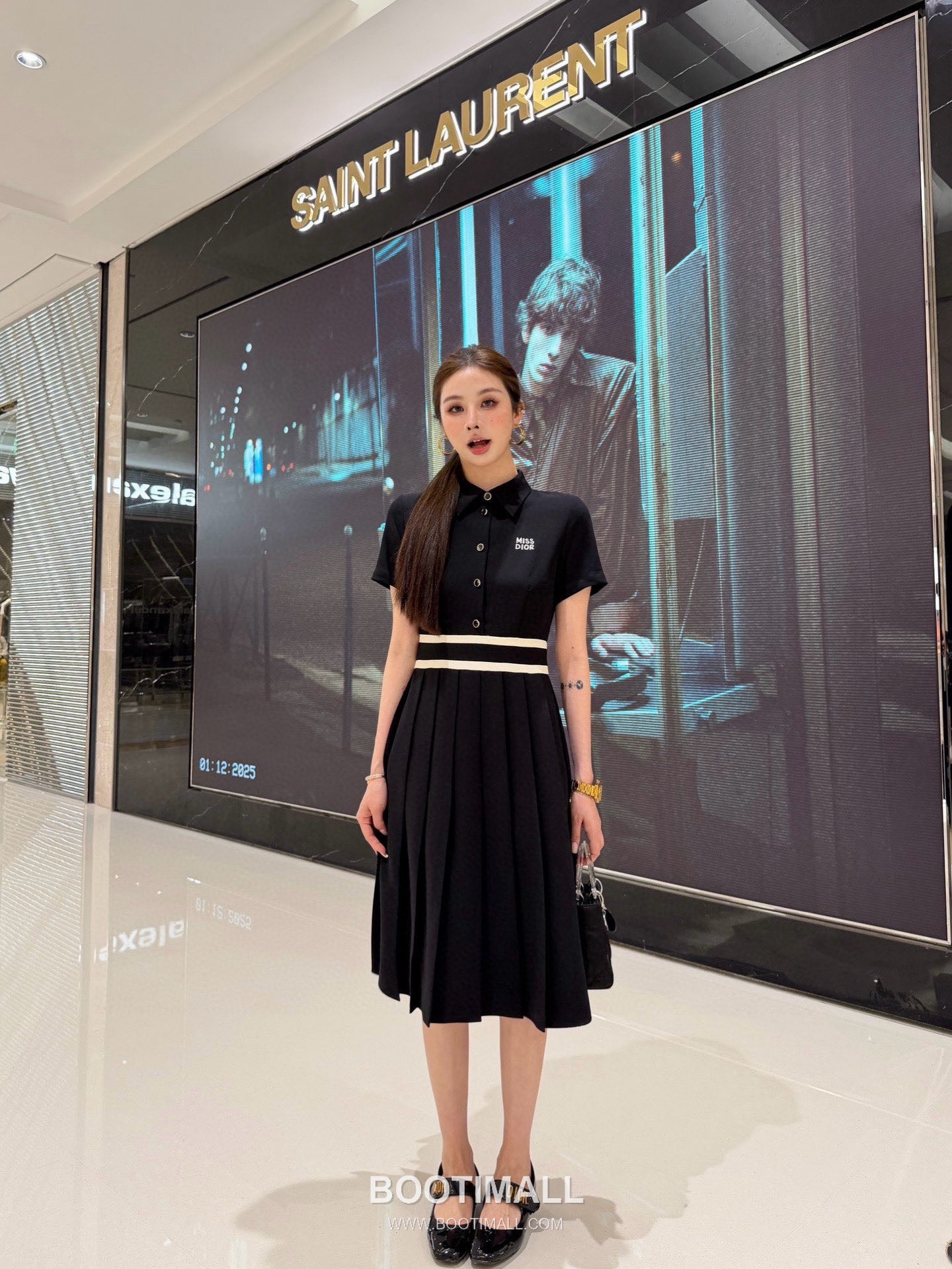 Dior SS26 Miss Dior Collared Short Sleeve Dress 디올 미스 디올 카라 반팔 드레스 7