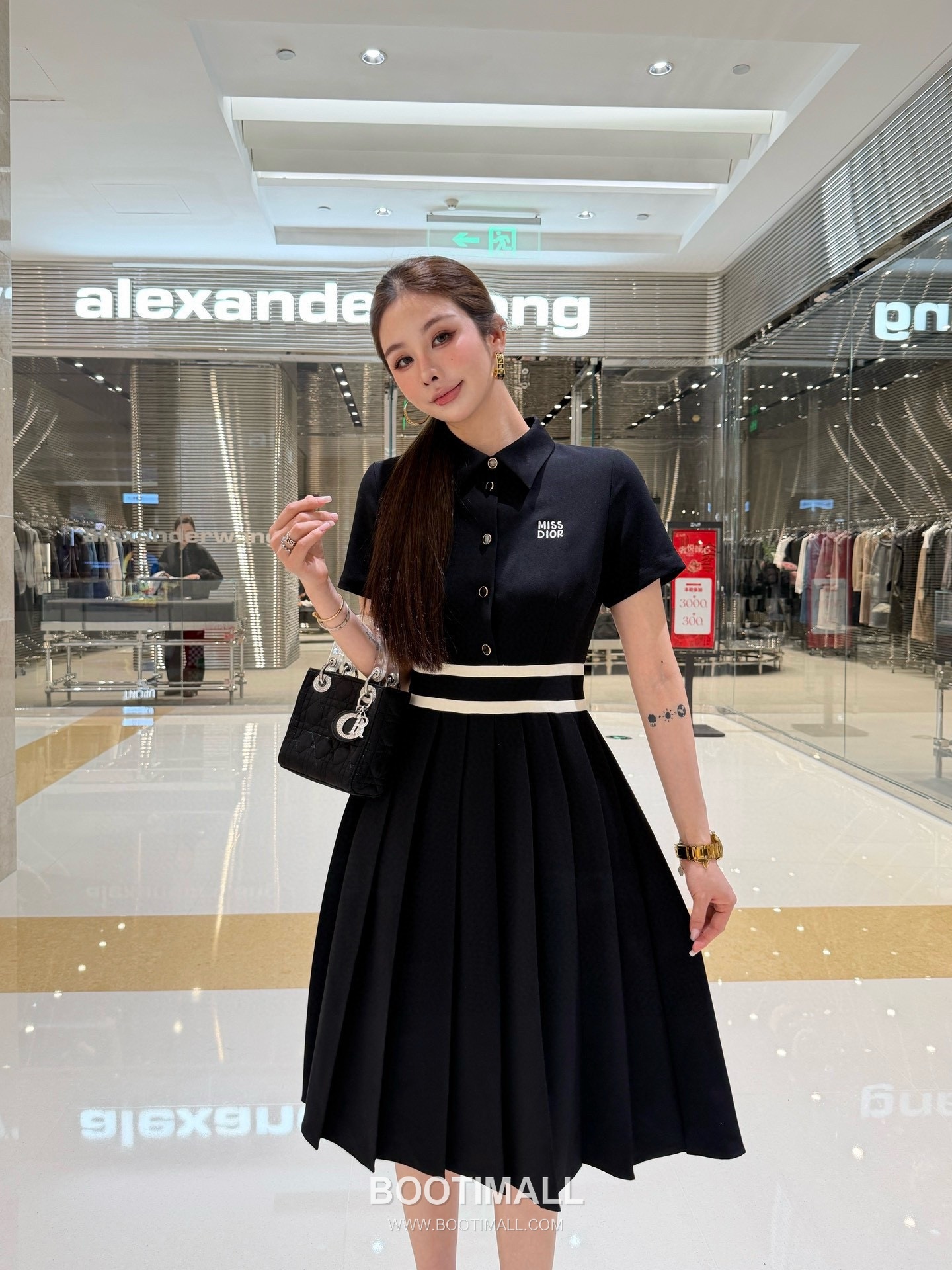 Dior SS26 Miss Dior Collared Short Sleeve Dress 디올 미스 디올 카라 반팔 드레스 8