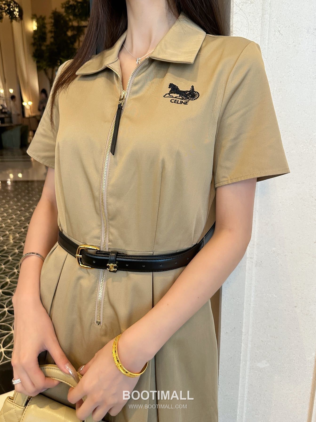 Prada SS26 Carriage Logo Embroidered Collared Dress 프라다 카리지 로고 자수 카라 드레스 8