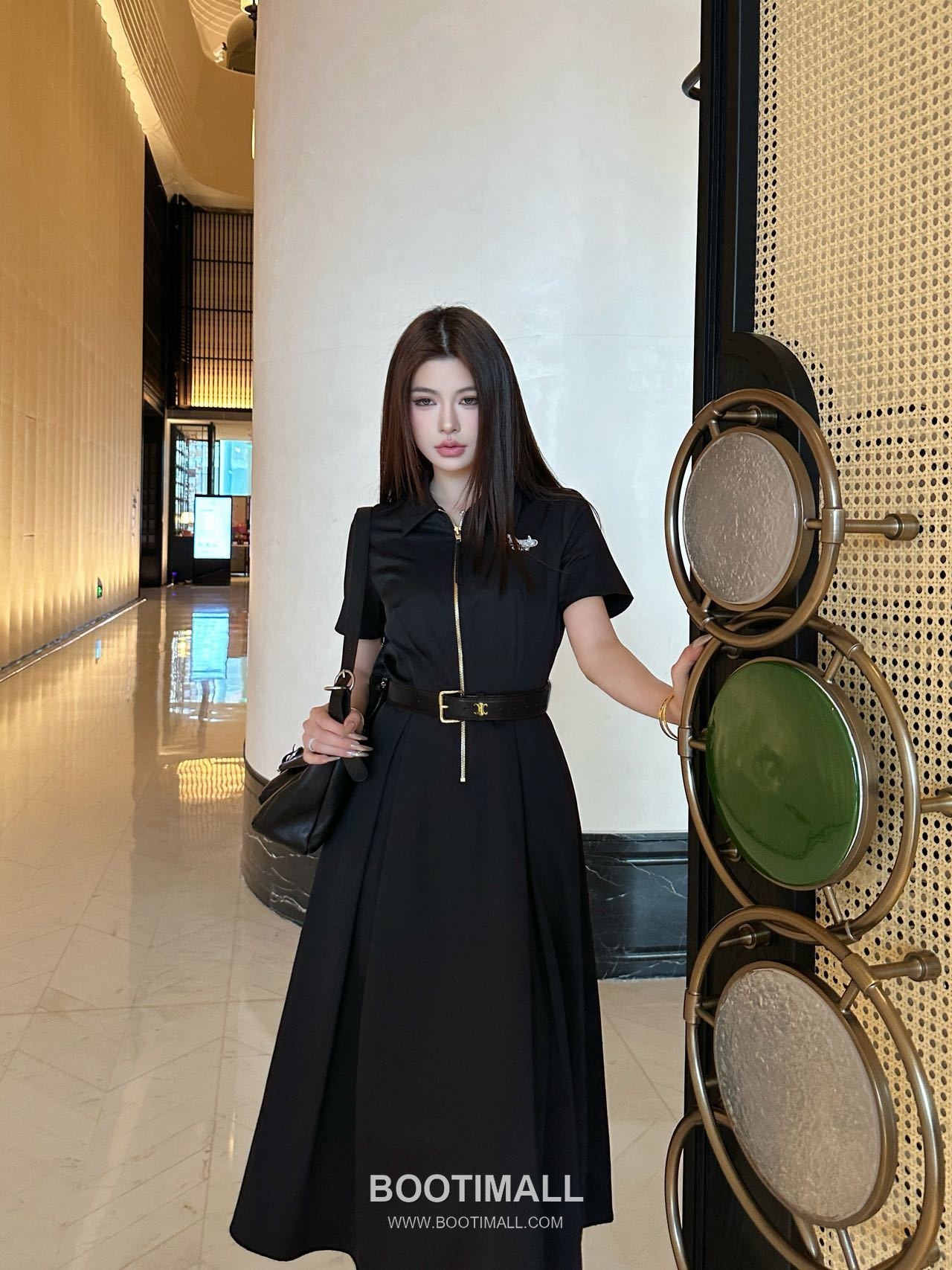 Prada SS26 Carriage Logo Embroidered Collared Dress 프라다 카리지 로고 자수 카라 드레스 3