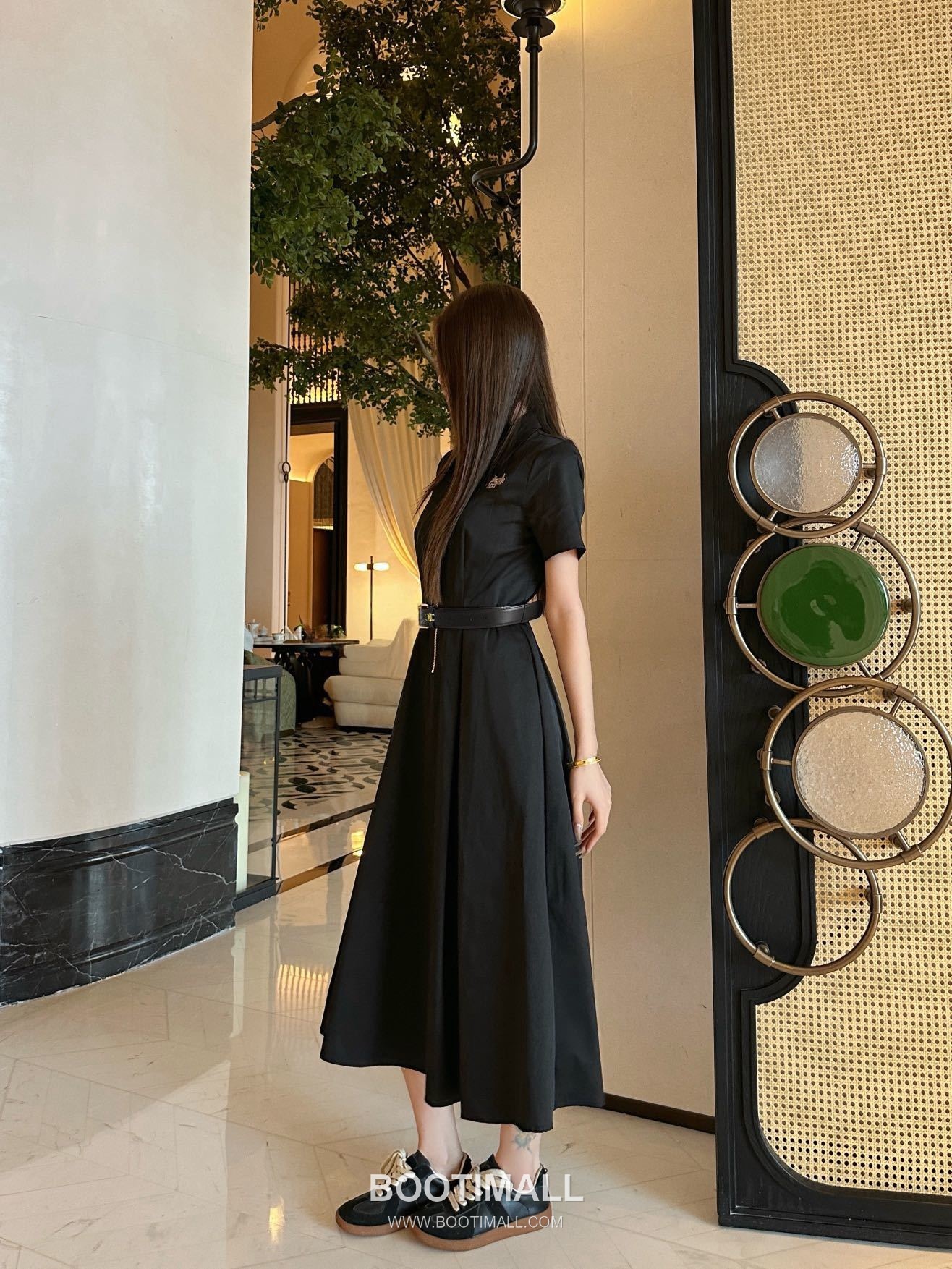 Prada SS26 Carriage Logo Embroidered Collared Dress 프라다 카리지 로고 자수 카라 드레스 6