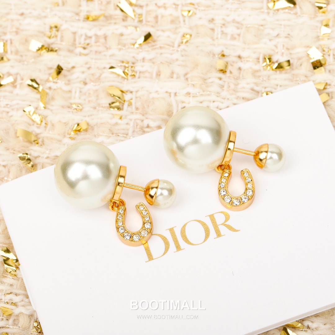 Christian Dior Horseshoe Pearl Crystal Earrings 크리스찬 디올 호스슈 펄 크리스탈 귀걸이 3