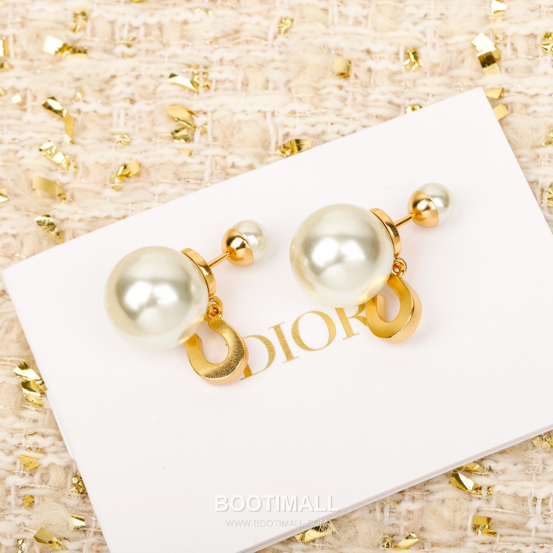 Christian Dior Horseshoe Pearl Crystal Earrings 크리스찬 디올 호스슈 펄 크리스탈 귀걸이 4