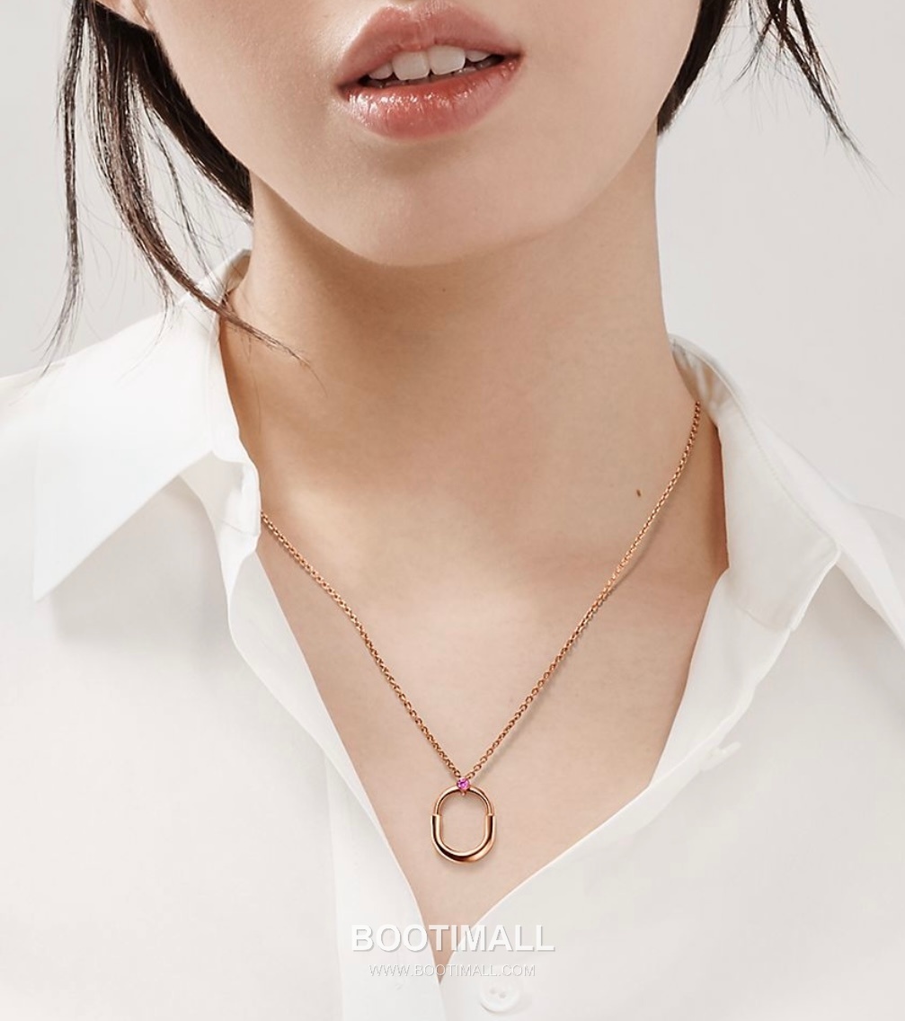 Tiffany & Co. Tiffany Lock Pink Diamond Pendant Necklace 티파니 락 핑크 다이아몬드 펜던트 네크리스 2