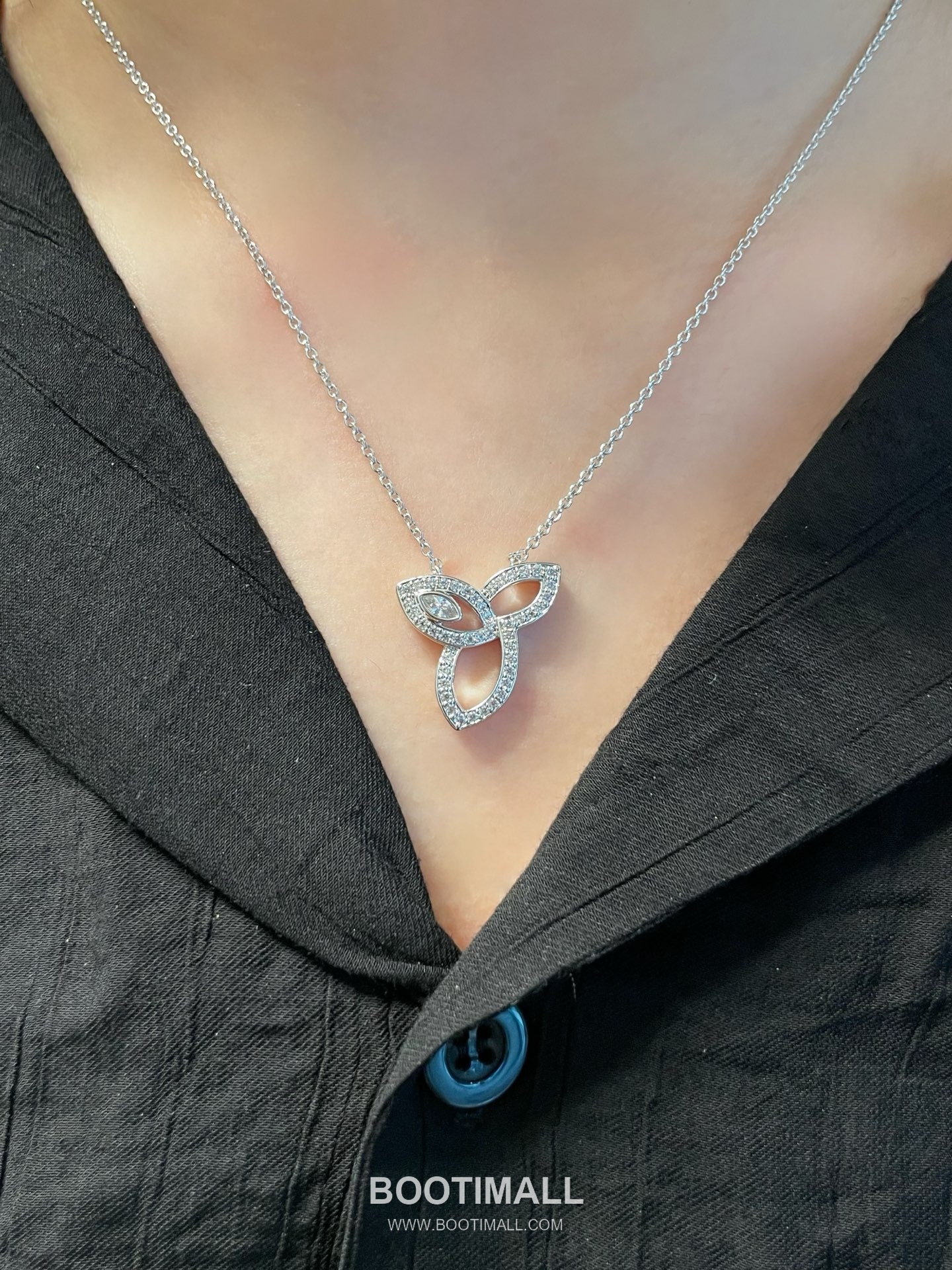 Harry Winston Lily Cluster Diamond Pendant Necklace 해리 윈스턴 릴리 클러스터 다이아몬드 펜던트 네크리스 1