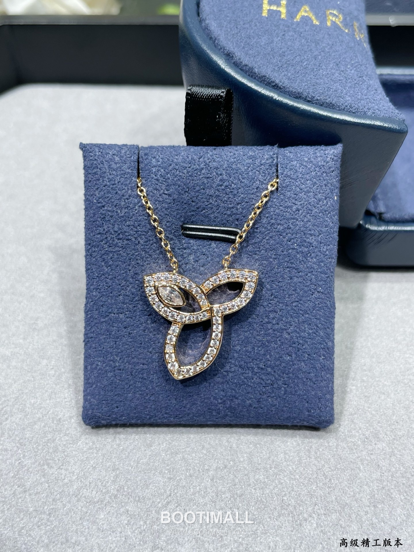 Harry Winston Lily Cluster Diamond Pendant Necklace 해리 윈스턴 릴리 클러스터 다이아몬드 펜던트 네크리스 4