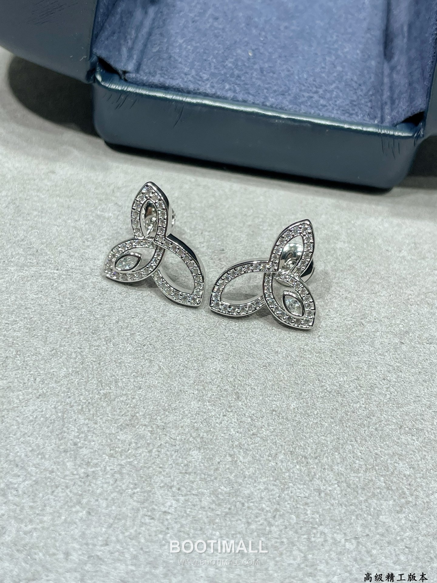 Harry Winston Lily Cluster Diamond Stud Earrings 해리 윈스턴 릴리 클러스터 다이아몬드 스터드 이어링 5