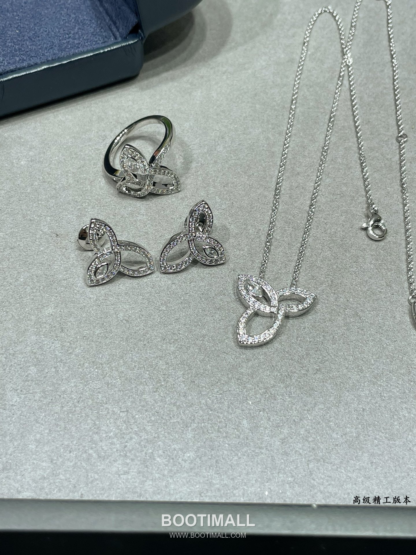 Harry Winston Lily Cluster Diamond Stud Earrings 해리 윈스턴 릴리 클러스터 다이아몬드 스터드 이어링 7