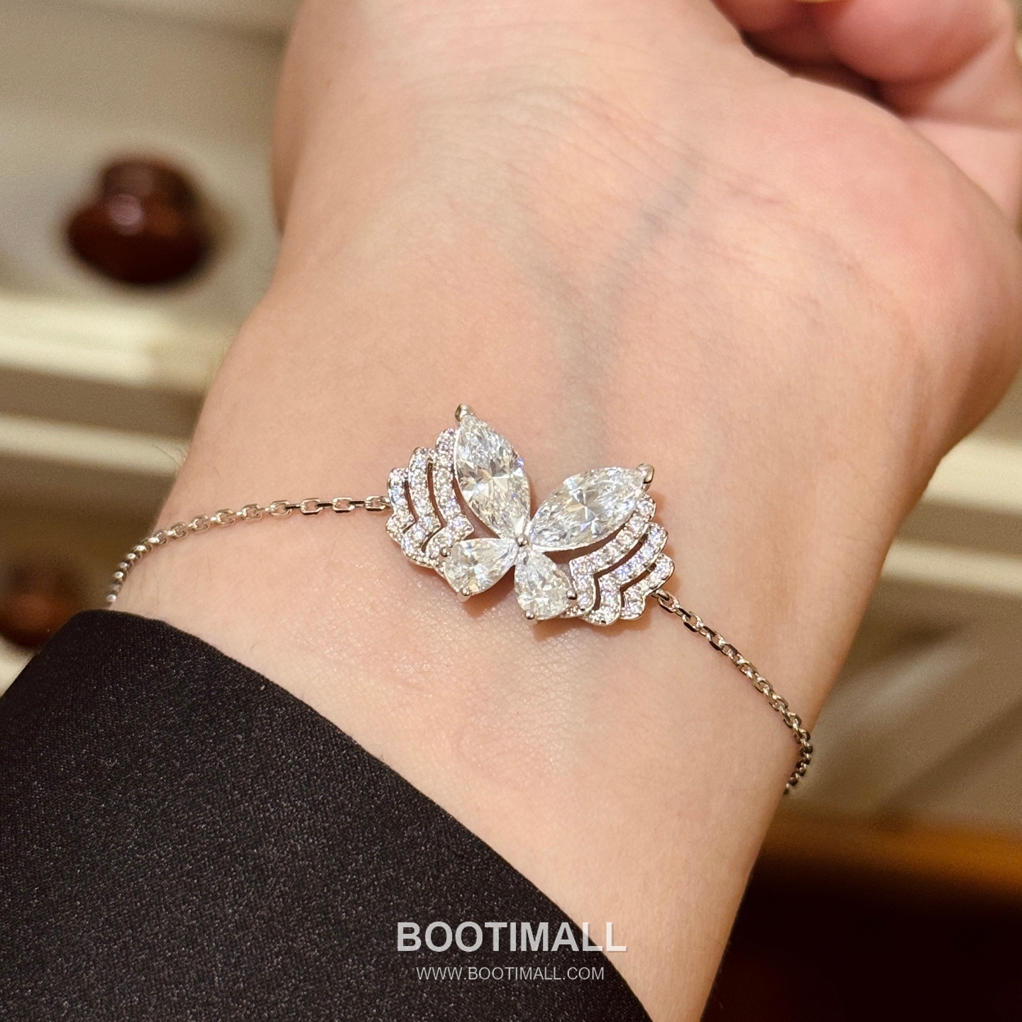 Marquise Butterfly Layered Diamond Bracelet 마르퀴즈 버터플라이 레이어드 다이아 브레이슬릿 2