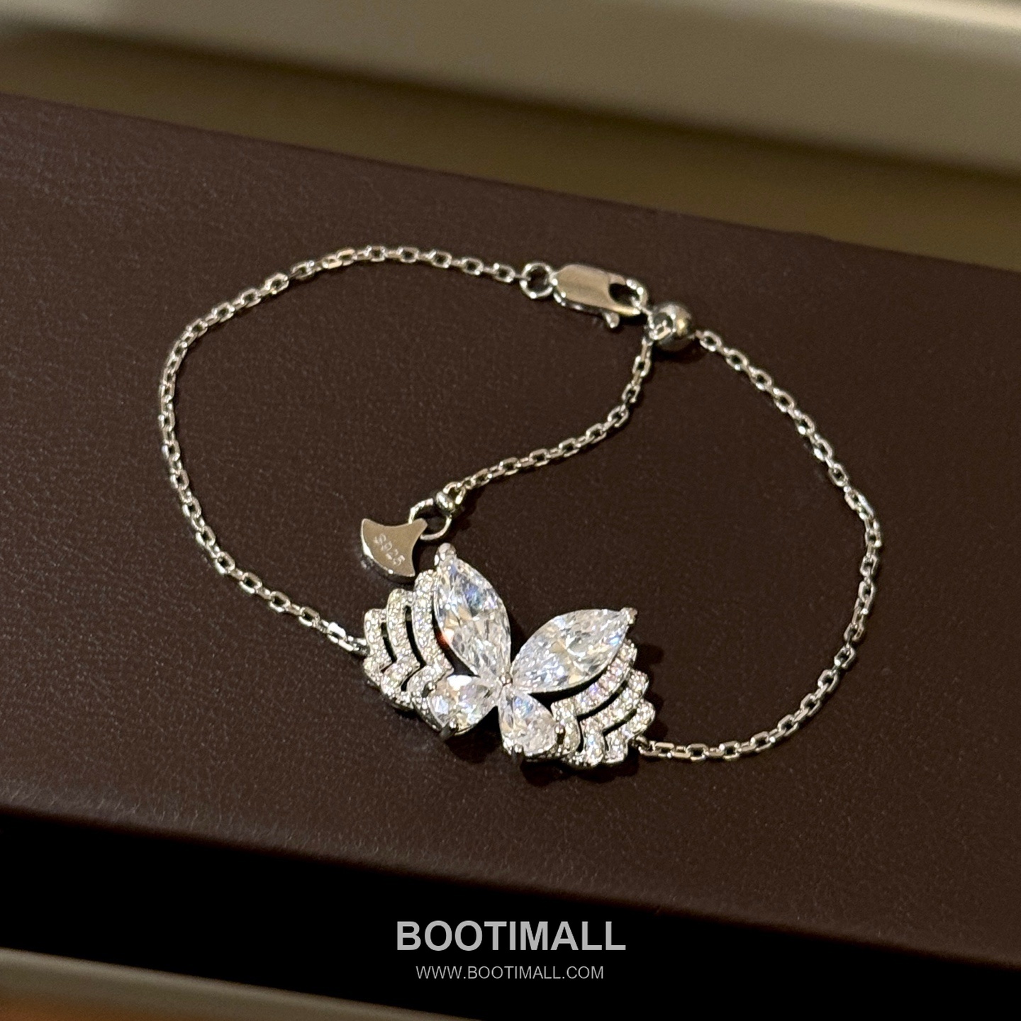 Marquise Butterfly Layered Diamond Bracelet 마르퀴즈 버터플라이 레이어드 다이아 브레이슬릿 5