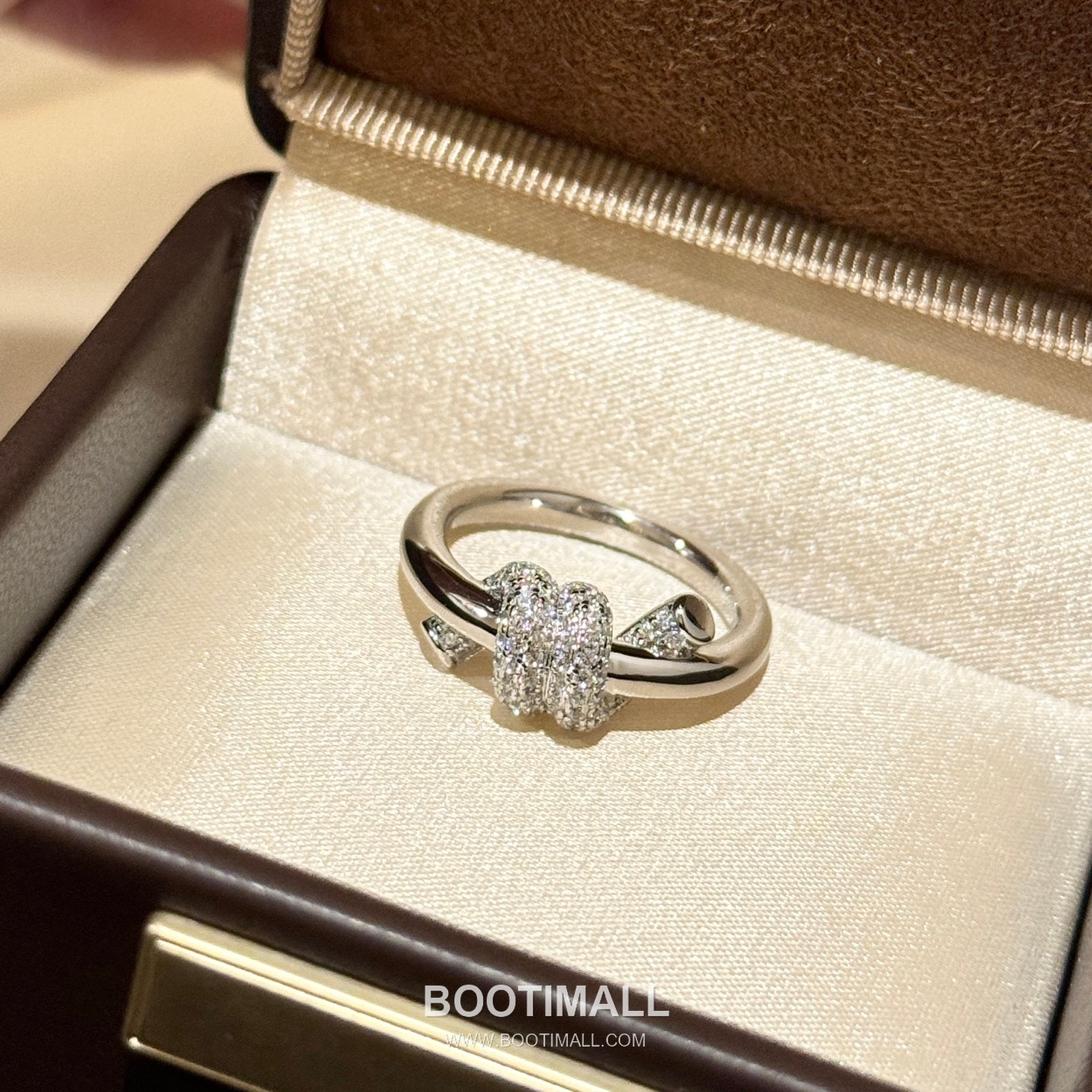 Tiffany & Co. Knot Half Pavé Diamond Ring 티파니 노트 하프 파베 다이아몬드 링 4