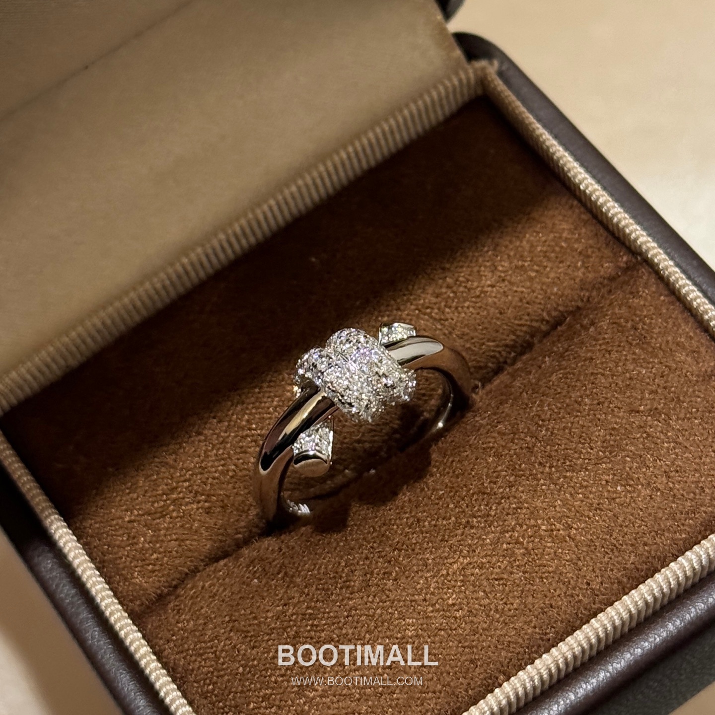 Tiffany & Co. Knot Half Pavé Diamond Ring 티파니 노트 하프 파베 다이아몬드 링 5