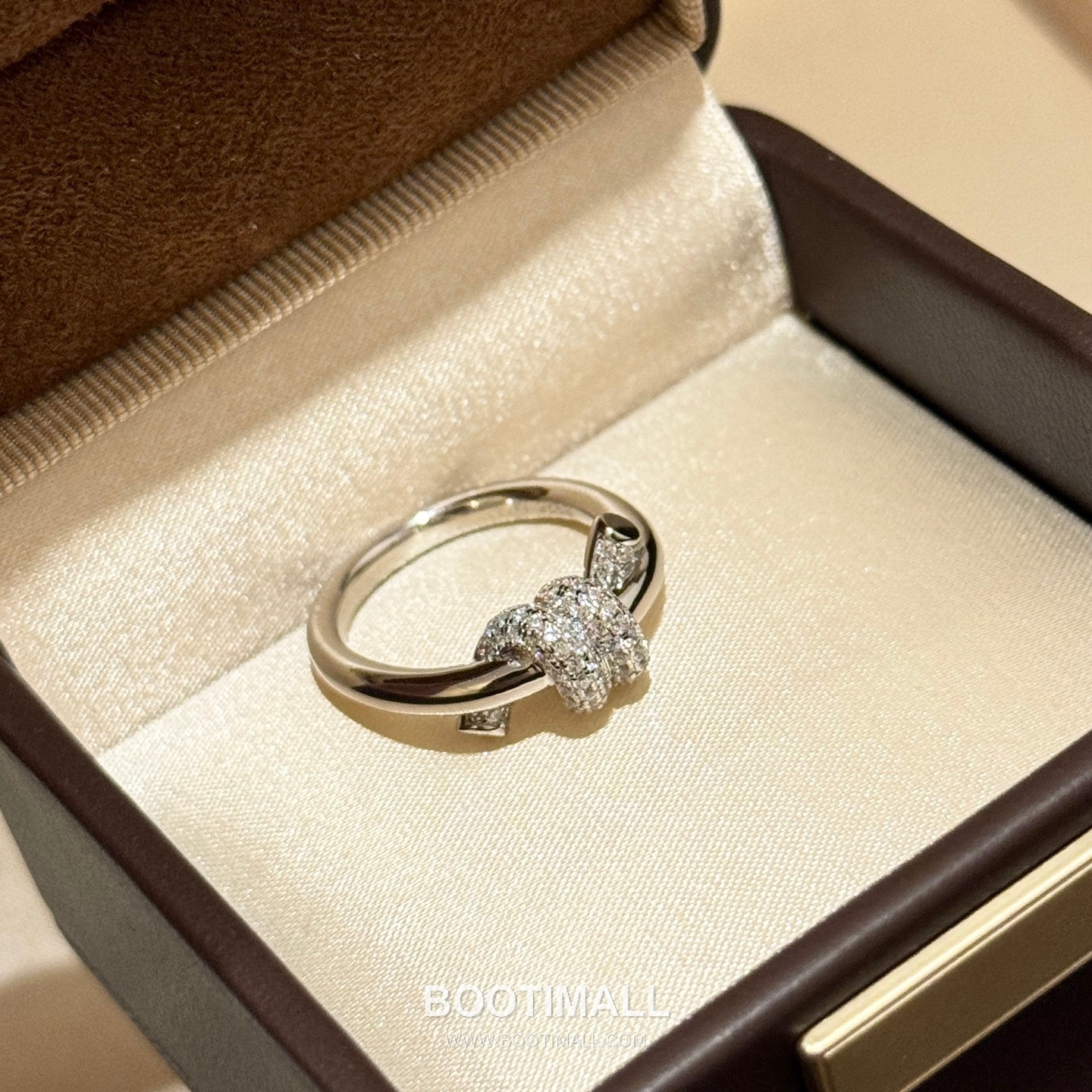Tiffany & Co. Knot Half Pavé Diamond Ring 티파니 노트 하프 파베 다이아몬드 링 9