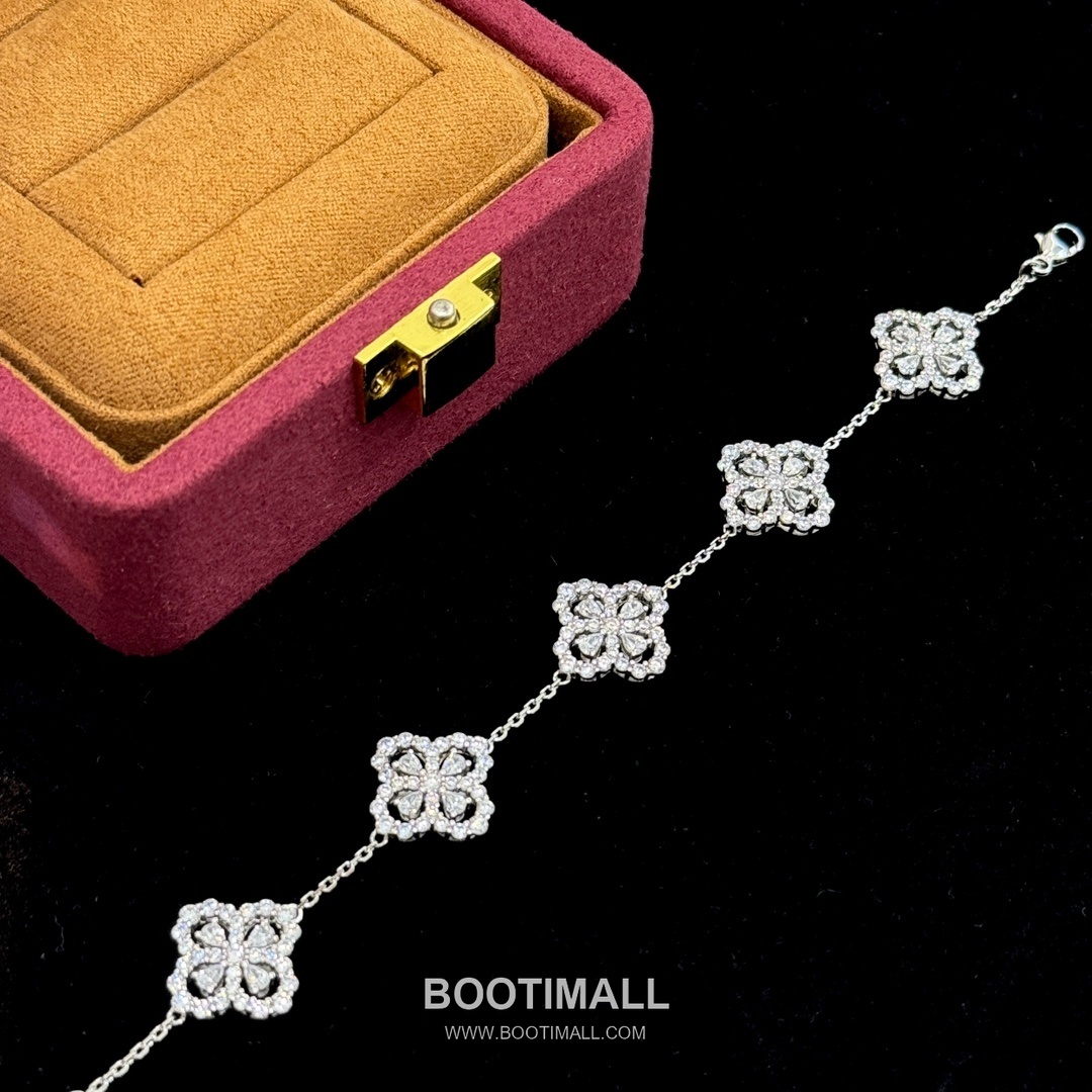 Harry Winston Lily Cluster Five Motif Diamond Bracelet 해리 윈스턴 릴리 클러스터 파이브 모티프 다이아몬드 브레이슬릿 1