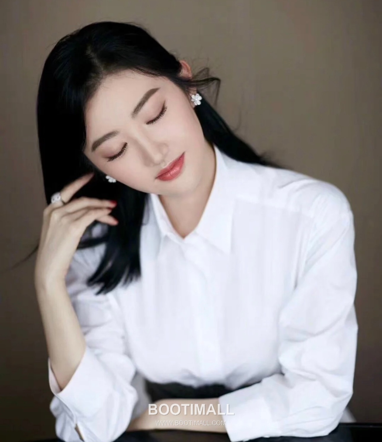 Van Cleef & Arpels Frivole Full Pavé Large Flower Earrings 반클리프 아펠 프리볼 풀 파베 라지 플라워 이어링 3