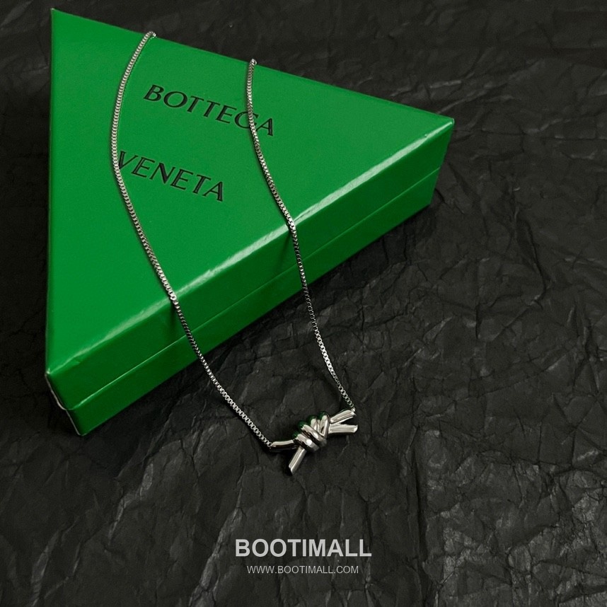 Bottega Veneta Chain Link Statement Necklace 보테가 베네타 체인 링크 스테이트먼트 네크리스 1