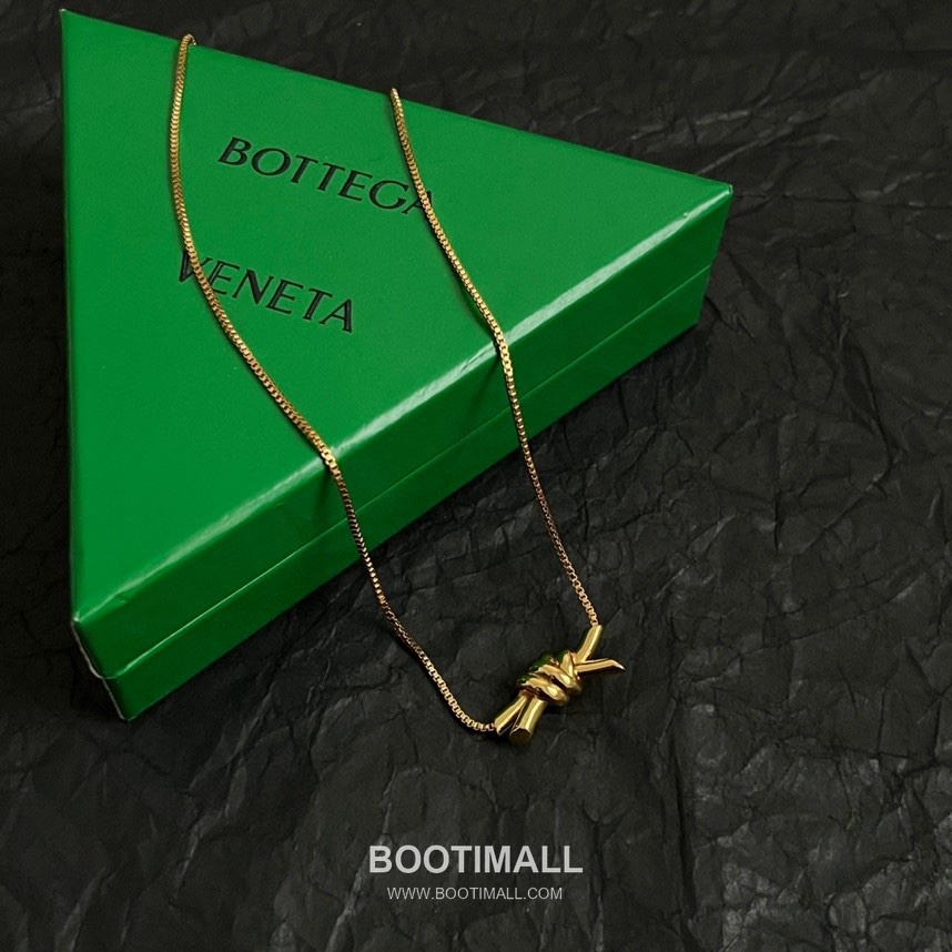 Bottega Veneta Chain Link Statement Necklace 보테가 베네타 체인 링크 스테이트먼트 네크리스 1