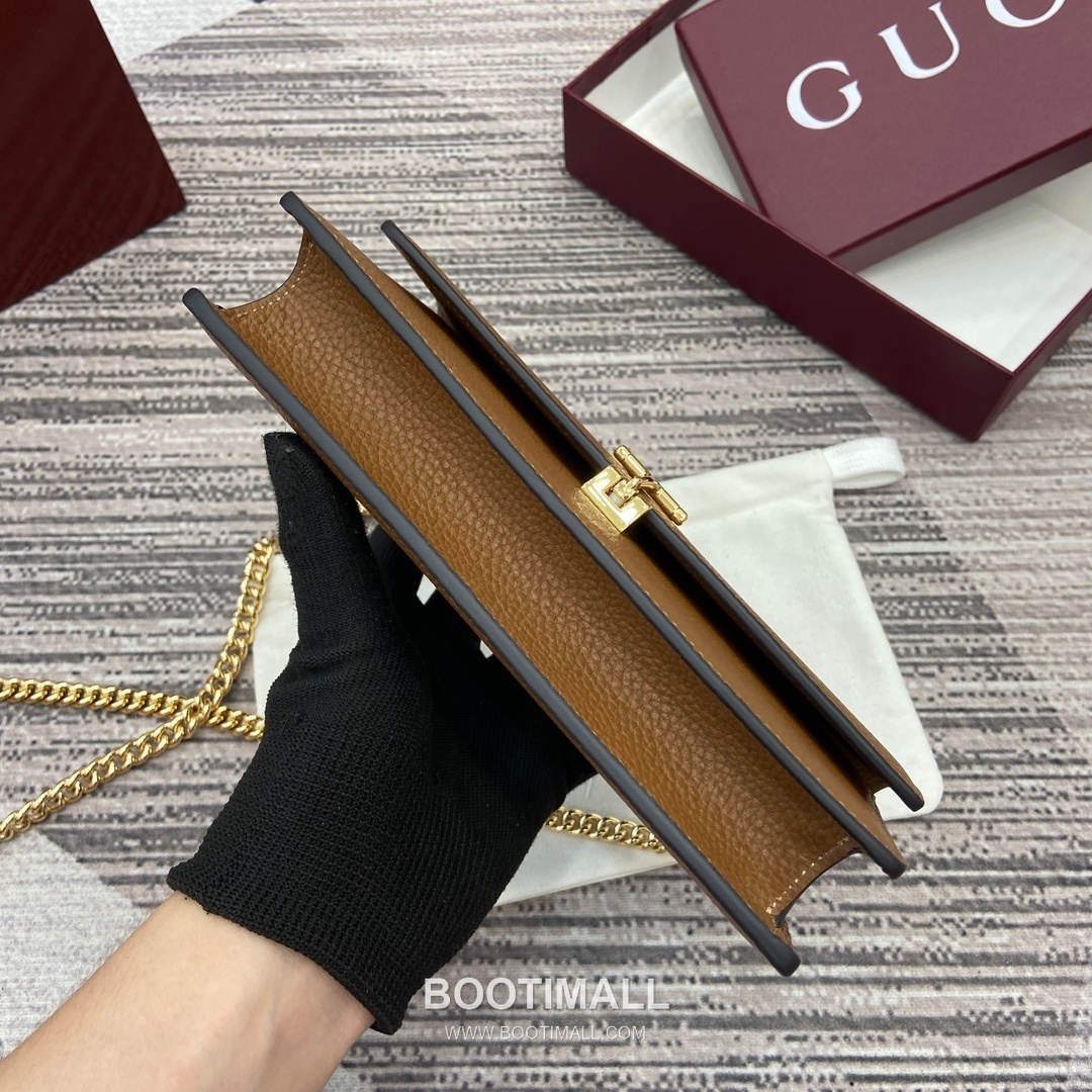 Gucci Softbit Horsebit Leather Shoulder Bag 837373 구찌 소프트빗 마마장식 레더 숄더백 20cm 4