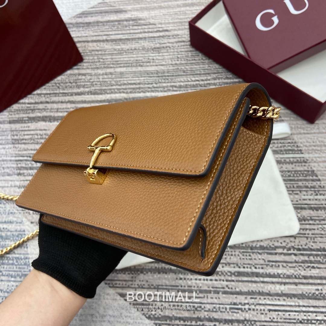 Gucci Softbit Horsebit Leather Shoulder Bag 837373 구찌 소프트빗 마마장식 레더 숄더백 20cm 5