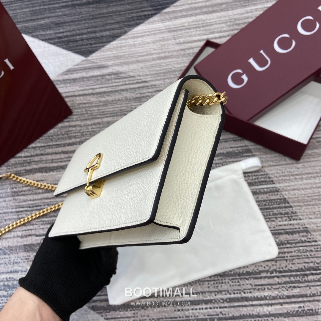 Gucci Softbit Horsebit Leather Shoulder Bag 837373 구찌 소프트빗 마마장식 레더 숄더백 20cm 5