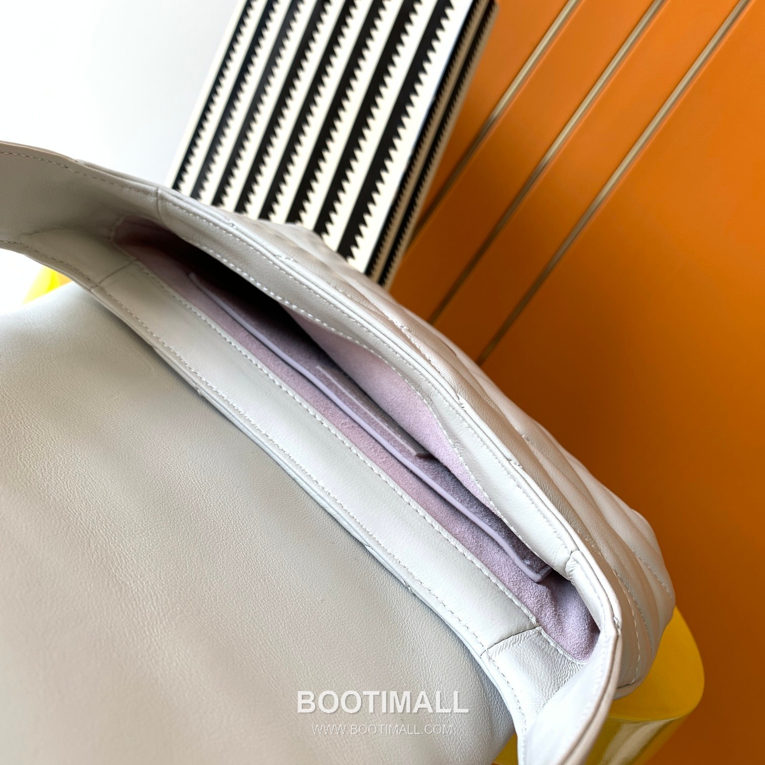 Saint Laurent LE 57 Quilted Lambskin Shoulder Bag 698567 생로랑 LE 57 퀼팅 램스킨 숄더백 24cm 8