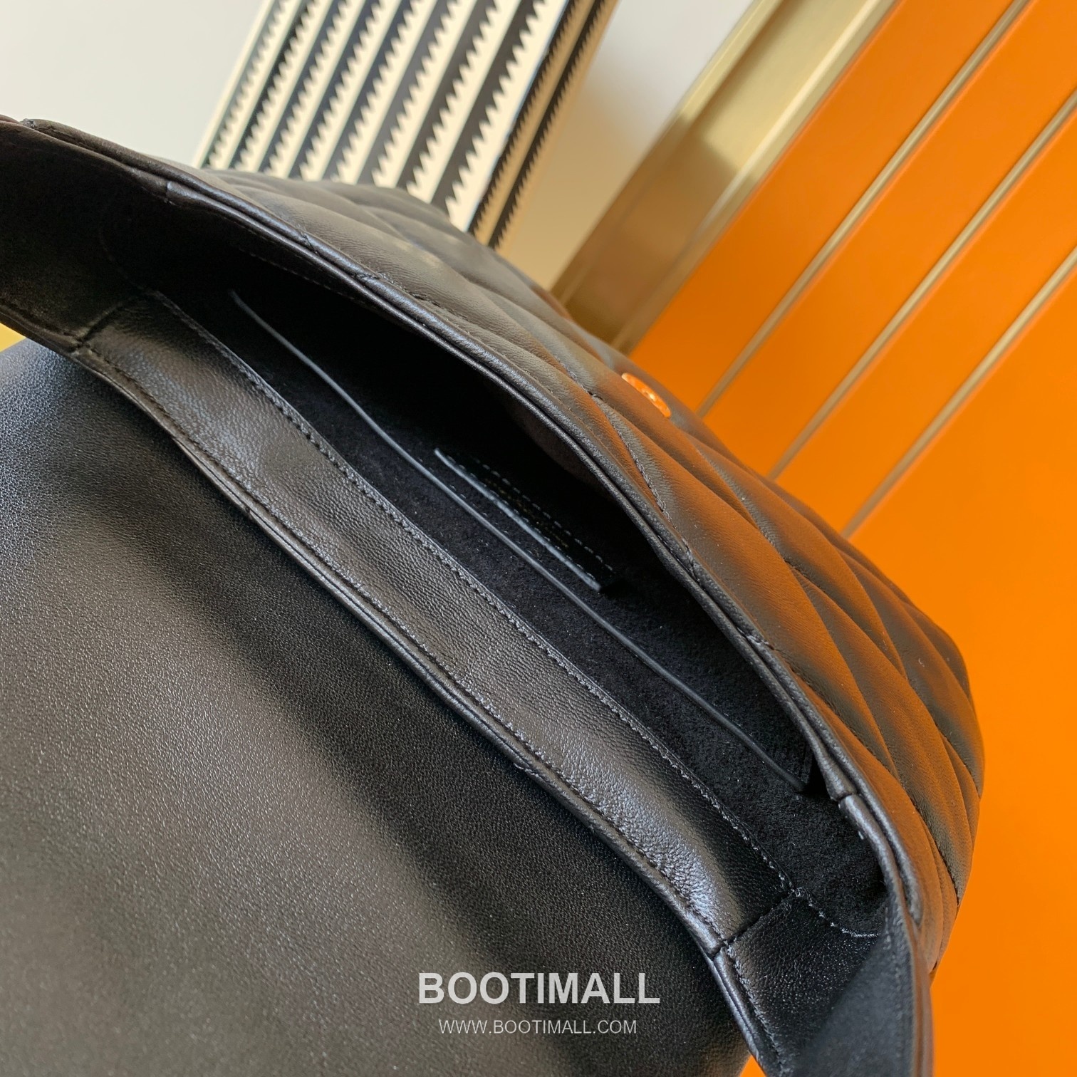 Saint Laurent LE 57 Quilted Lambskin Shoulder Bag 698567 생로랑 LE 57 퀼팅 램스킨 숄더백 24cm 8