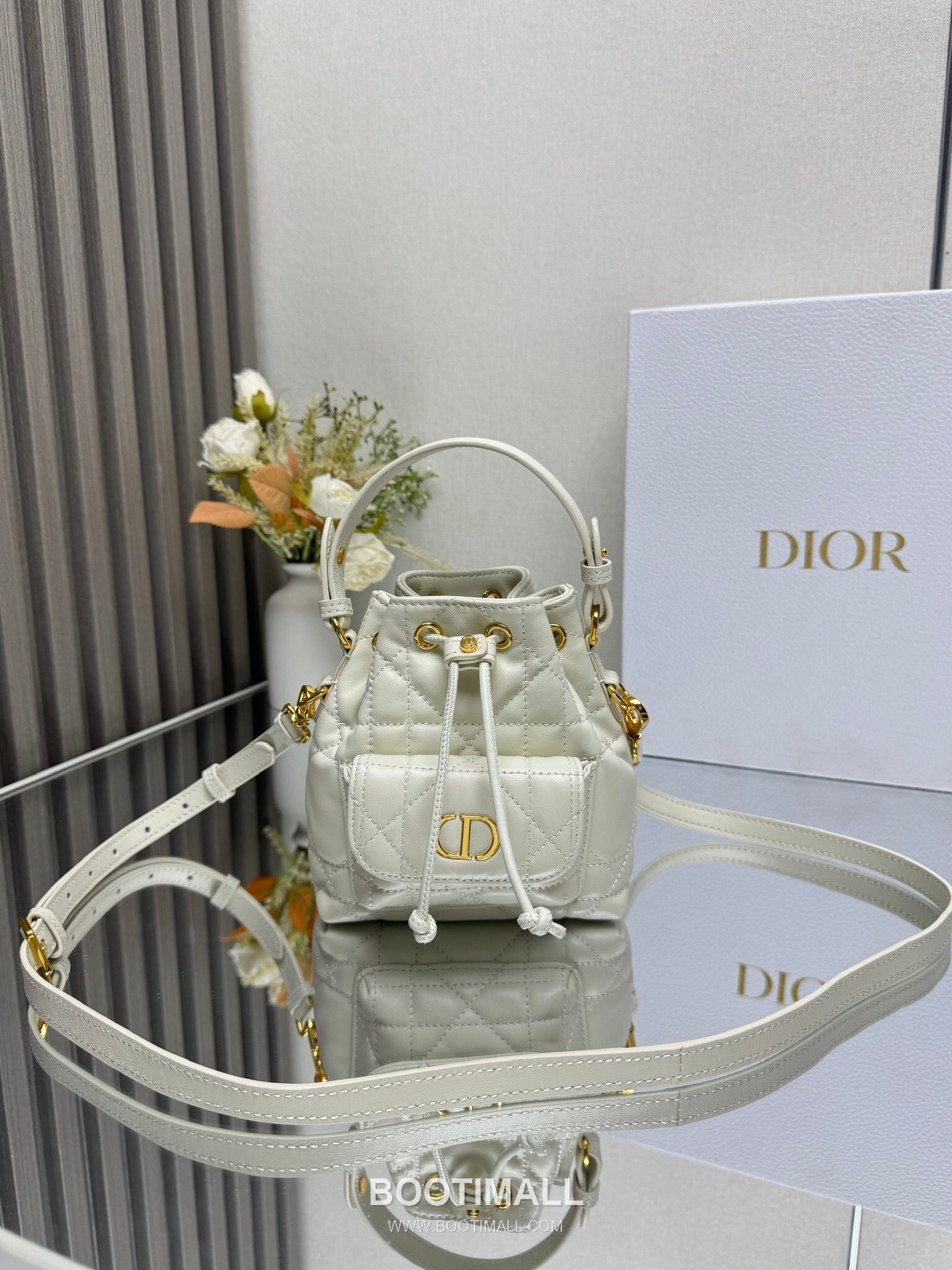Dior Caro Cannage Lambskin Mini Bucket Bag 5250 디올 카로 까나쥬 램스킨 미니 버킷백 14cm 1