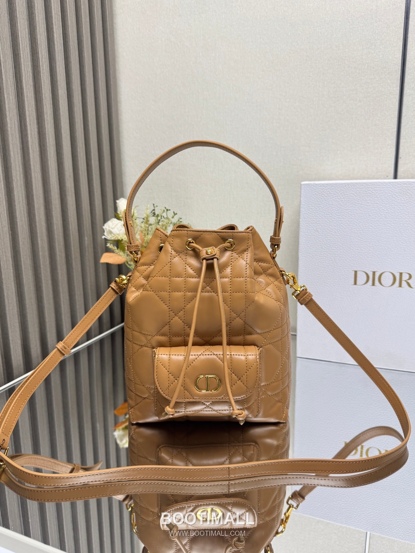 Dior Caro Cannage Lambskin Bucket Bag M3372 디올 카로 까나쥬 램스킨 버킷백 20cm 1