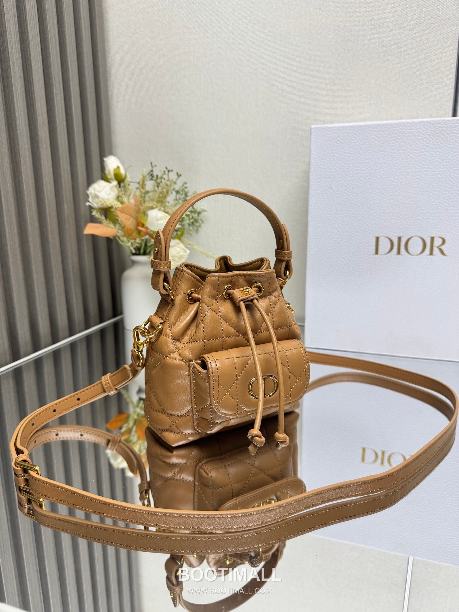 Dior Caro Cannage Lambskin Mini Bucket Bag 5250 디올 카로 까나쥬 램스킨 미니 버킷백 14cm 4