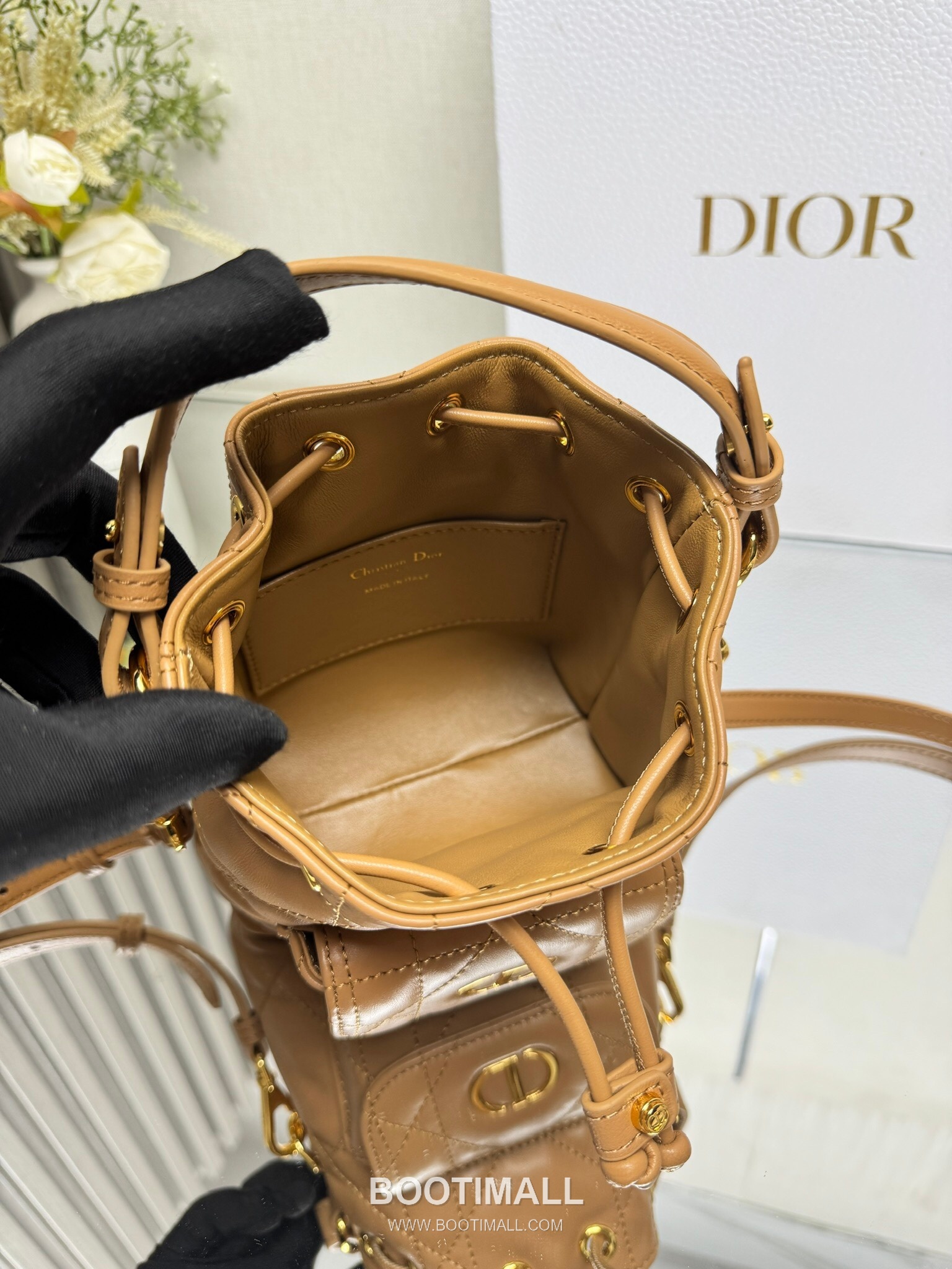 Dior Caro Cannage Lambskin Mini Bucket Bag 5250 디올 카로 까나쥬 램스킨 미니 버킷백 14cm 9