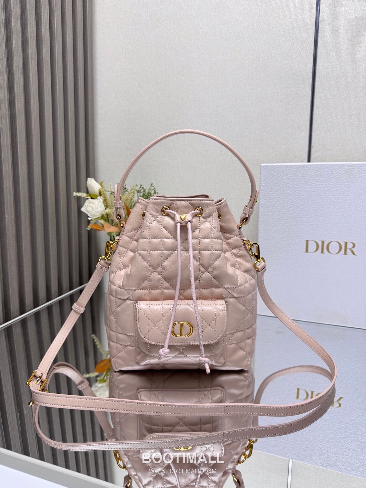 Dior Caro Cannage Lambskin Bucket Bag M3372 디올 카로 까나쥬 램스킨 버킷백 20cm 1