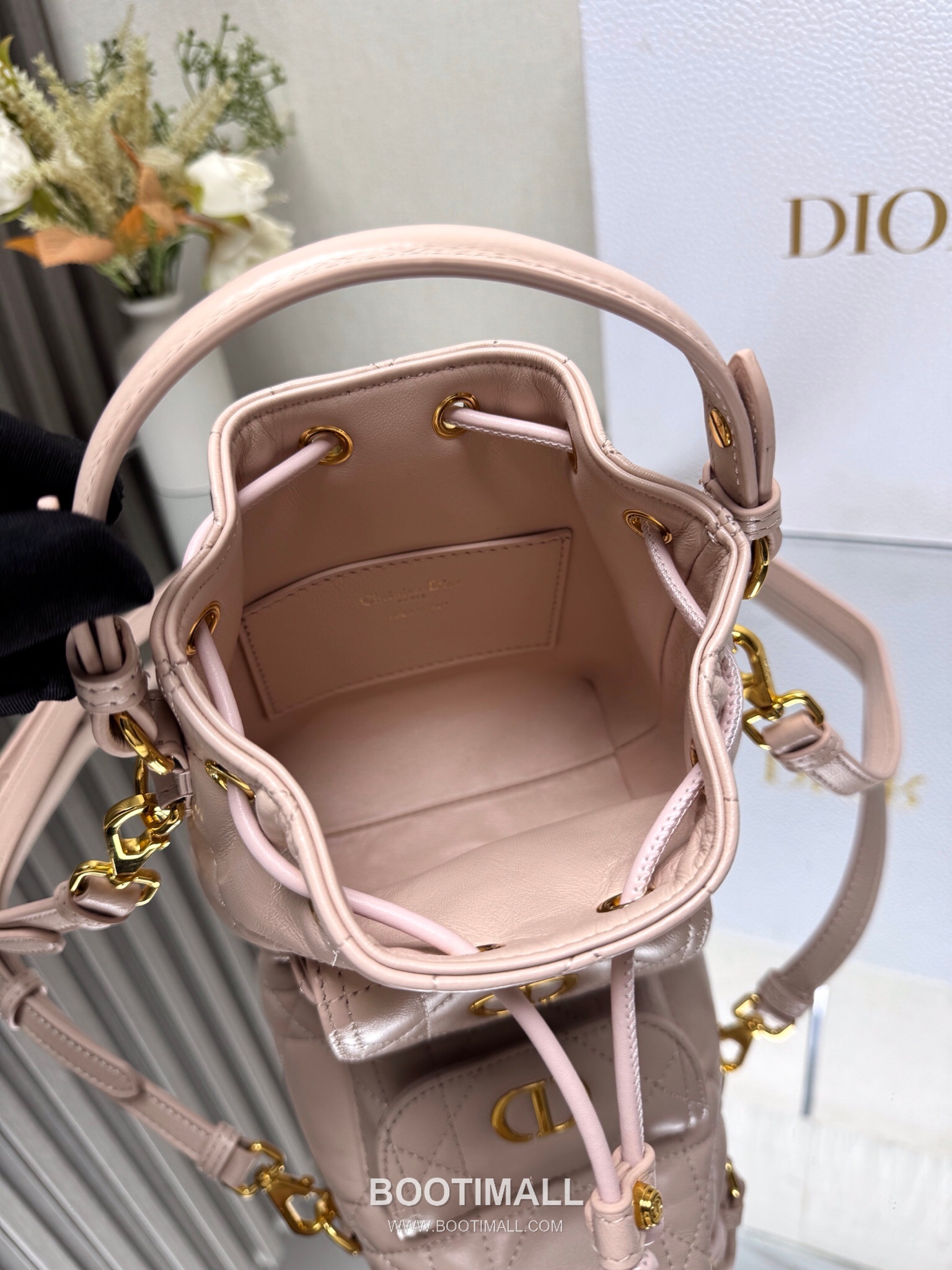 Dior Caro Cannage Lambskin Mini Bucket Bag 5250 디올 카로 까나쥬 램스킨 미니 버킷백 14cm 9